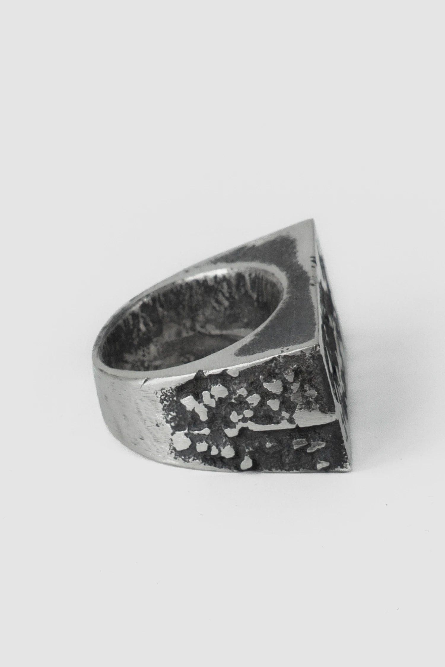 2819 Jewelry - right view of Brutalist Oxidized Silver Ring
