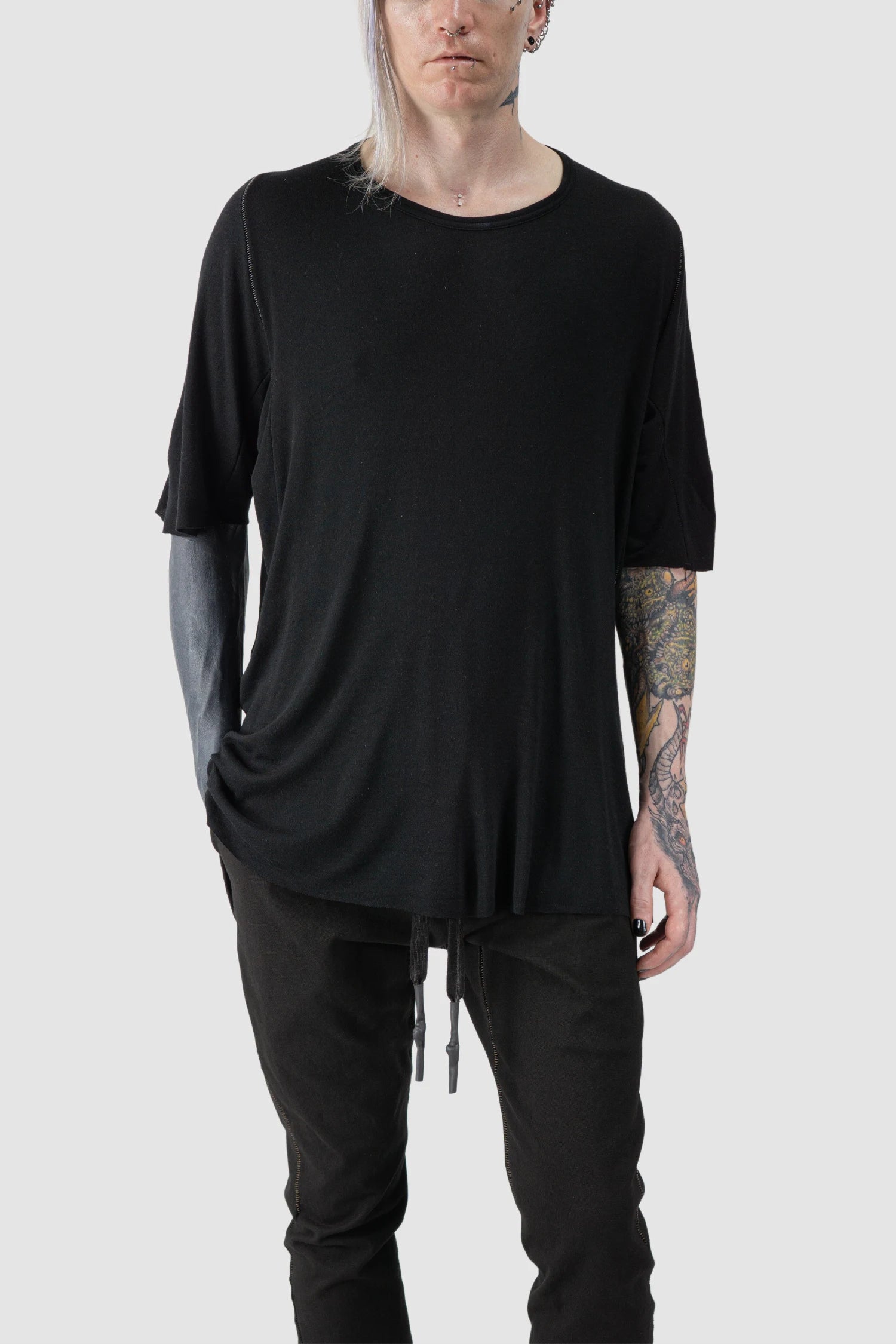 69 by Isaac Sellam - model front relaxed view of Black Long Leather Spine Cashmere Blend Raglan T-Shirt