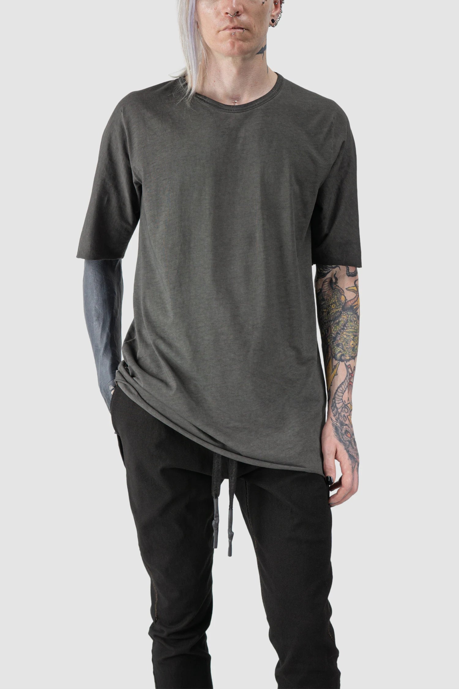 69 by Isaac Sellam - model front relaxed view of Grey Object Dyed Leather Spine Short Sleeve Tee