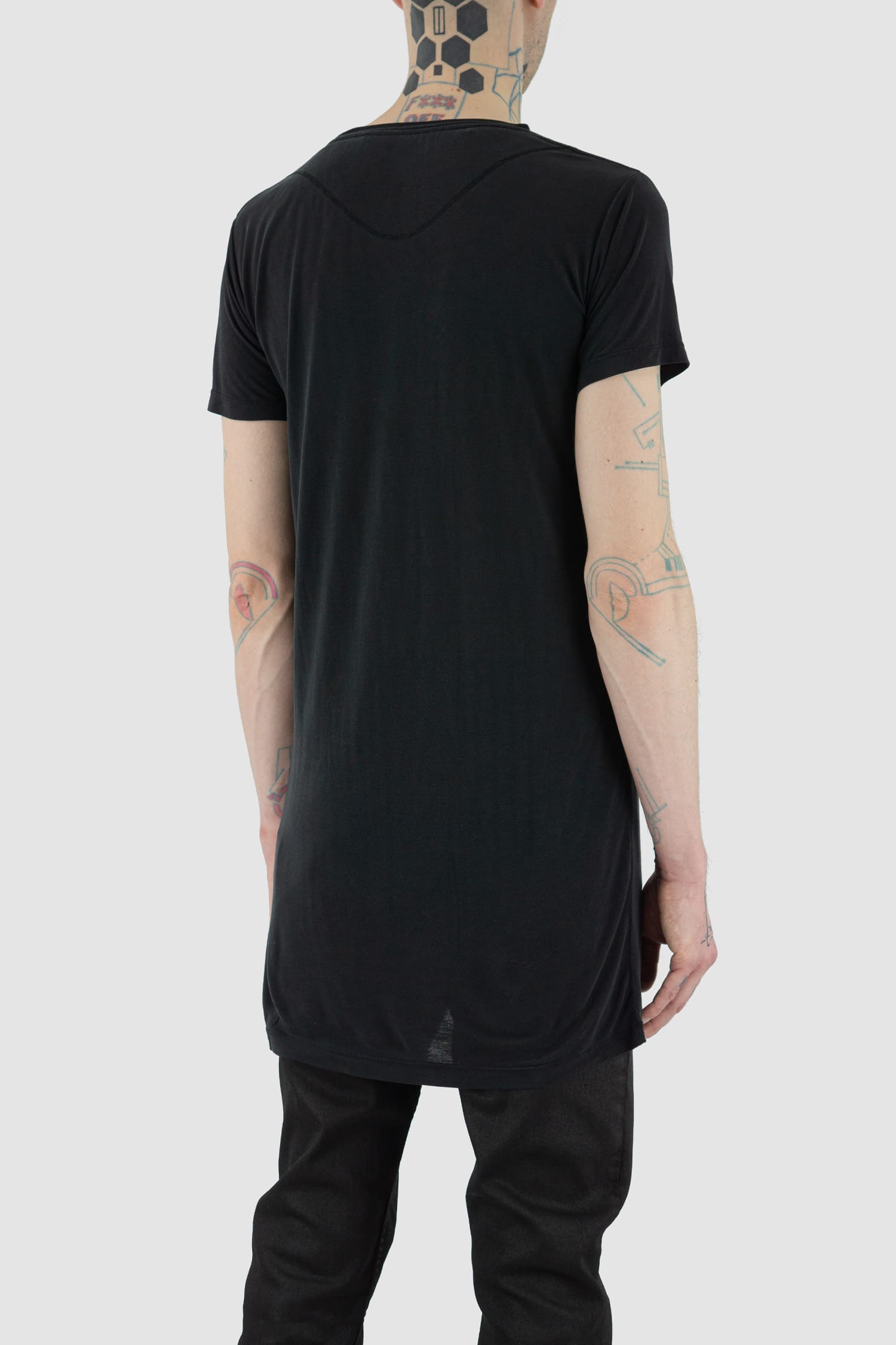 Leon Louis - back side view of black Tencel Ennom T-shirt with straight clean cut, relaxed shape, men's Permanent Collection.