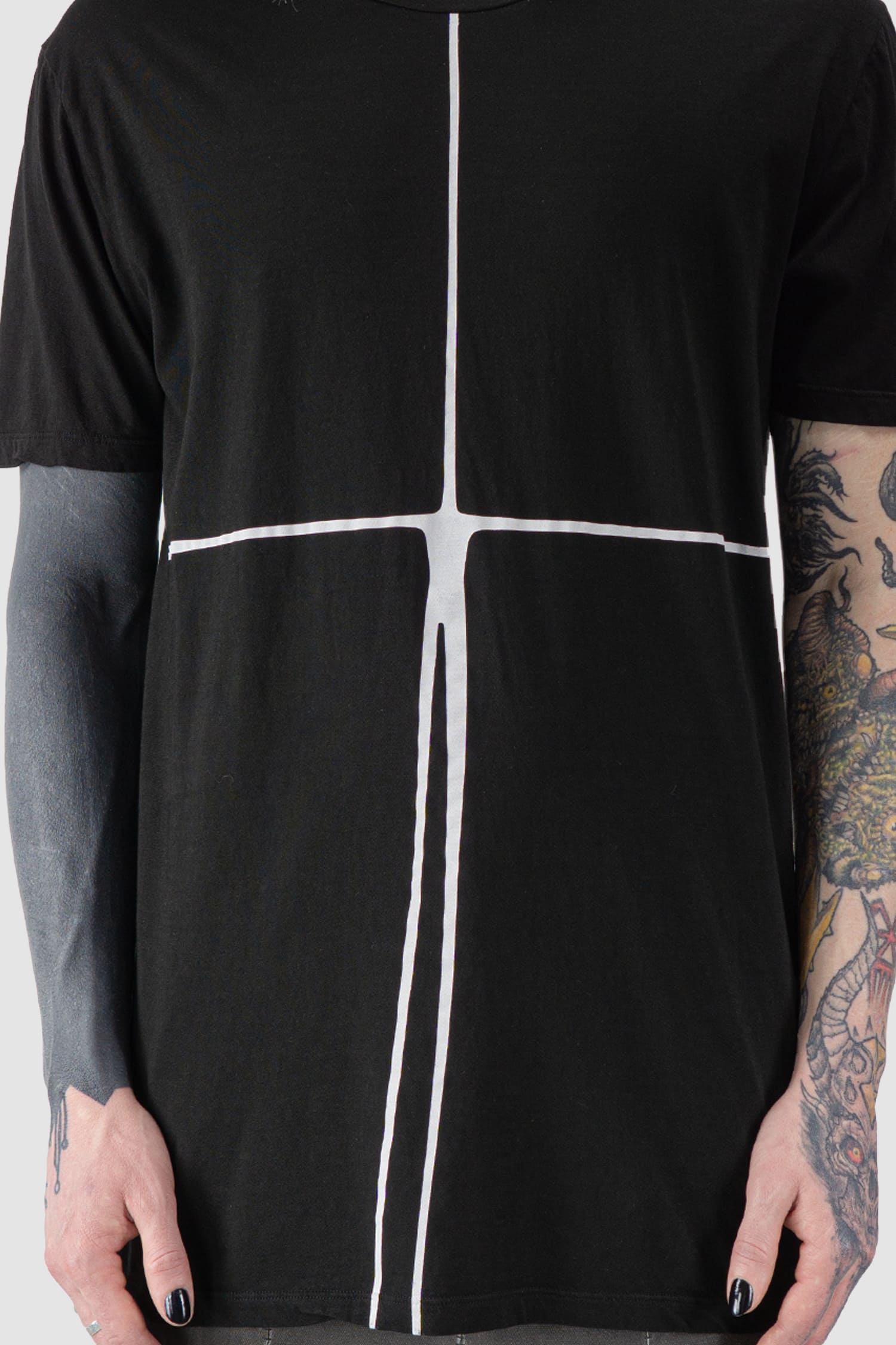 MD75 - front detail view of black Cross Graphic Print Cotton T-Shirt