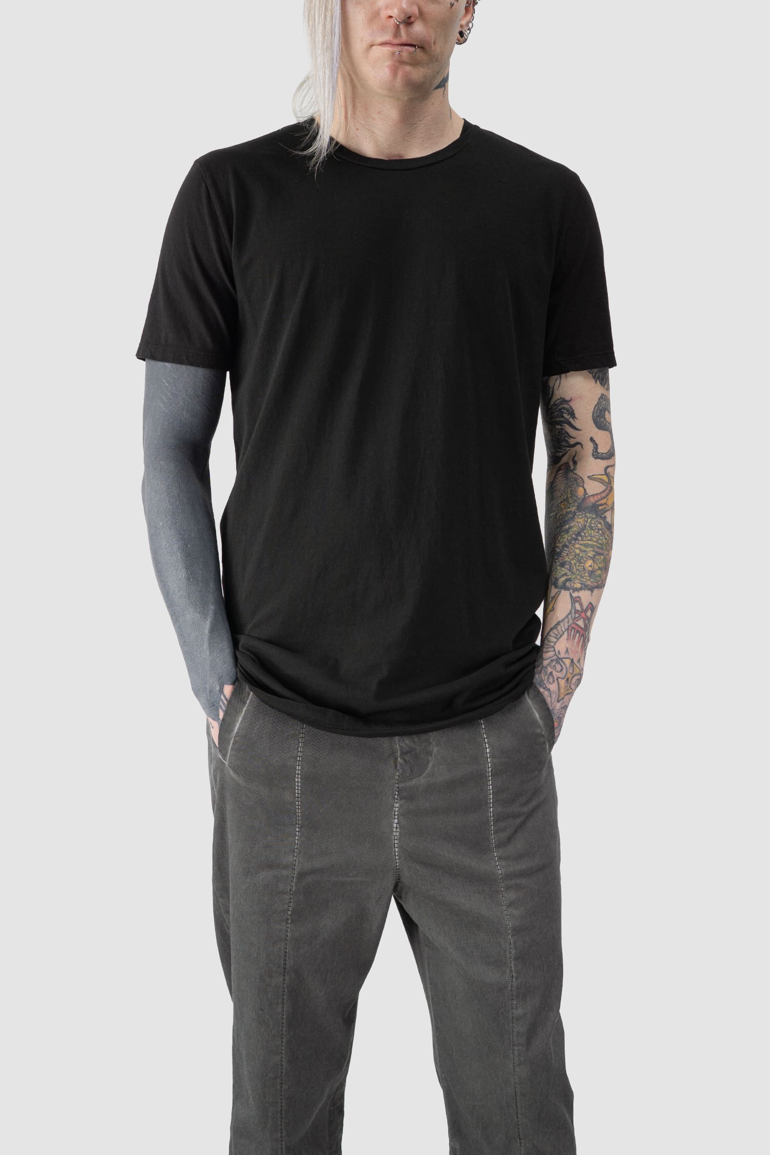 MD75 - relaxed model view of black Short Sleeve Basic T-Shirt