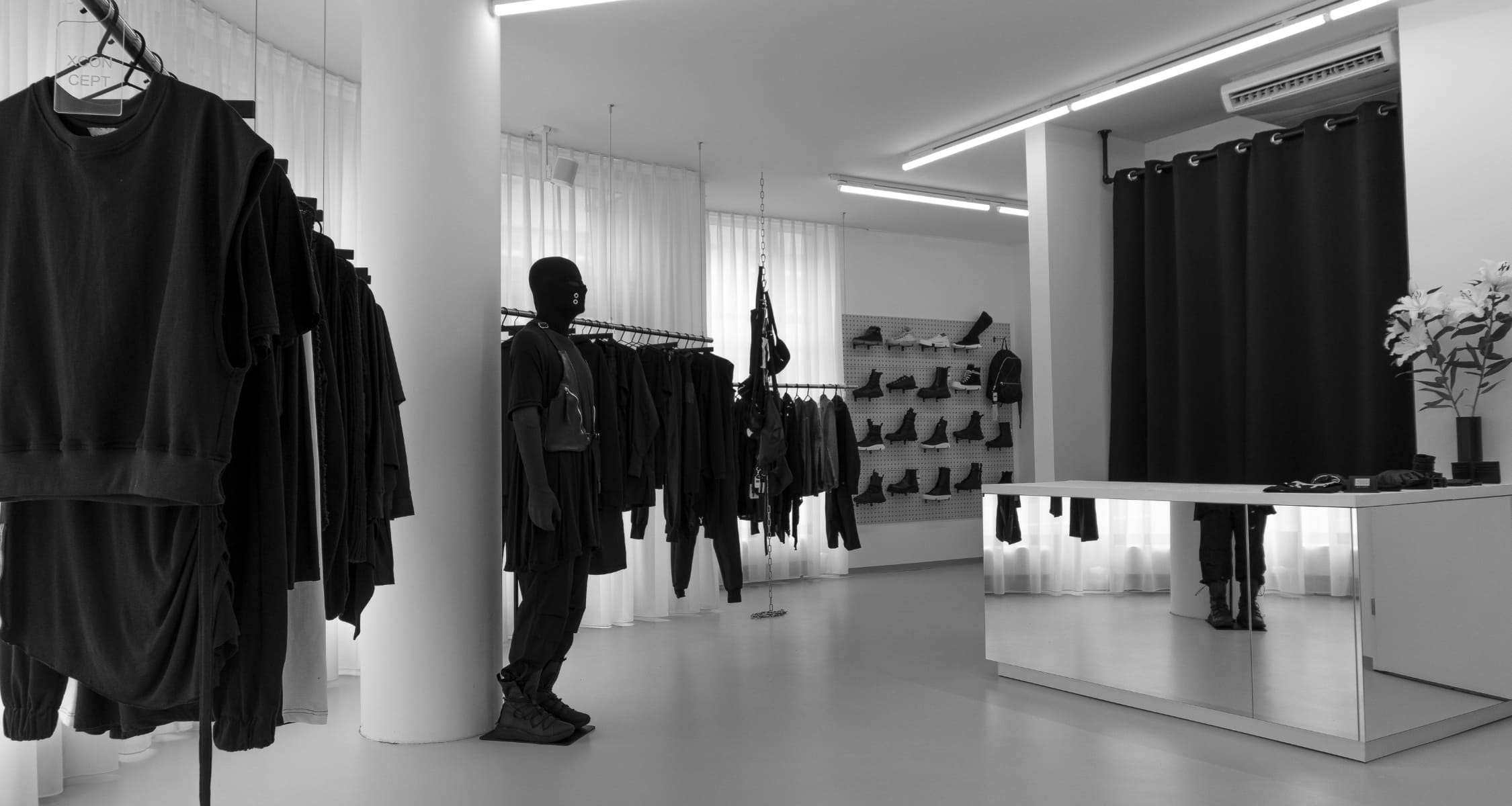 Mono-Krom Gallery view at Leipzig Store