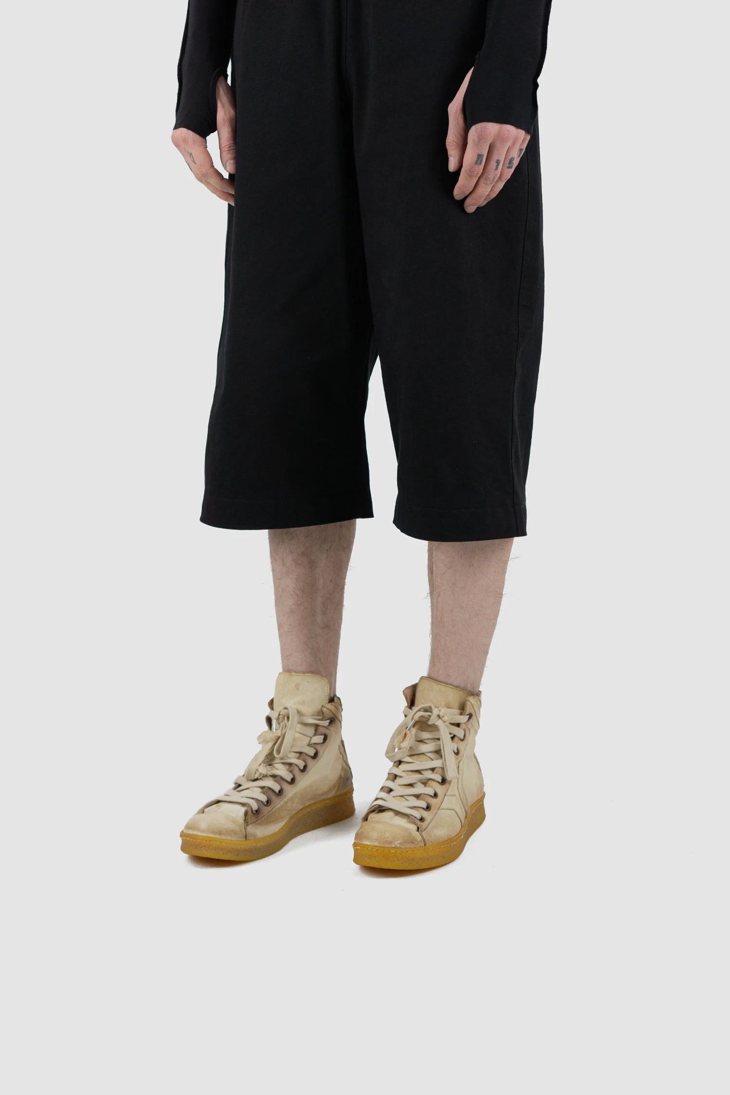 Kreideweißer Grit Mid-Top Sneaker mit Reißverschluss