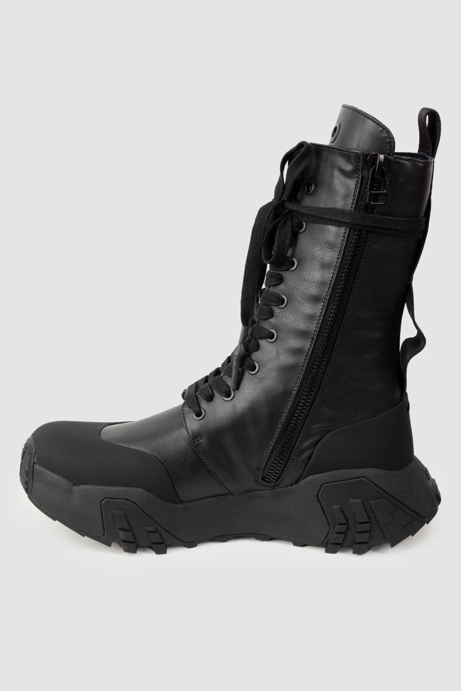 Gall Laboratories by Justin Gall - Men’s Black Vegan High-Zip 15-Eyelet Boots “Mongrel Max” right inside view
