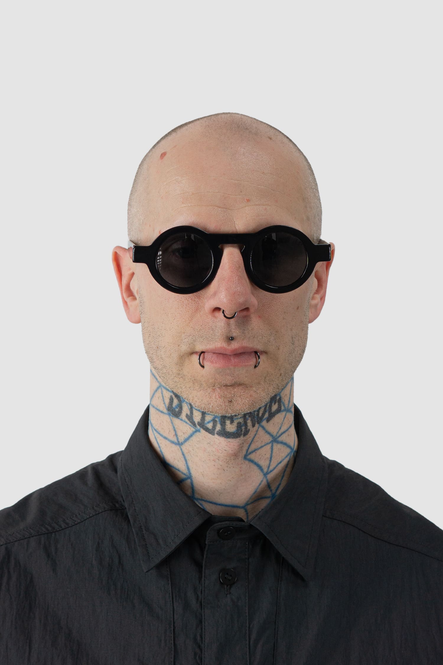 Gall Laboratories by Justin Gall - Model front view of black Acetate Jumbo Shere Sunglasses