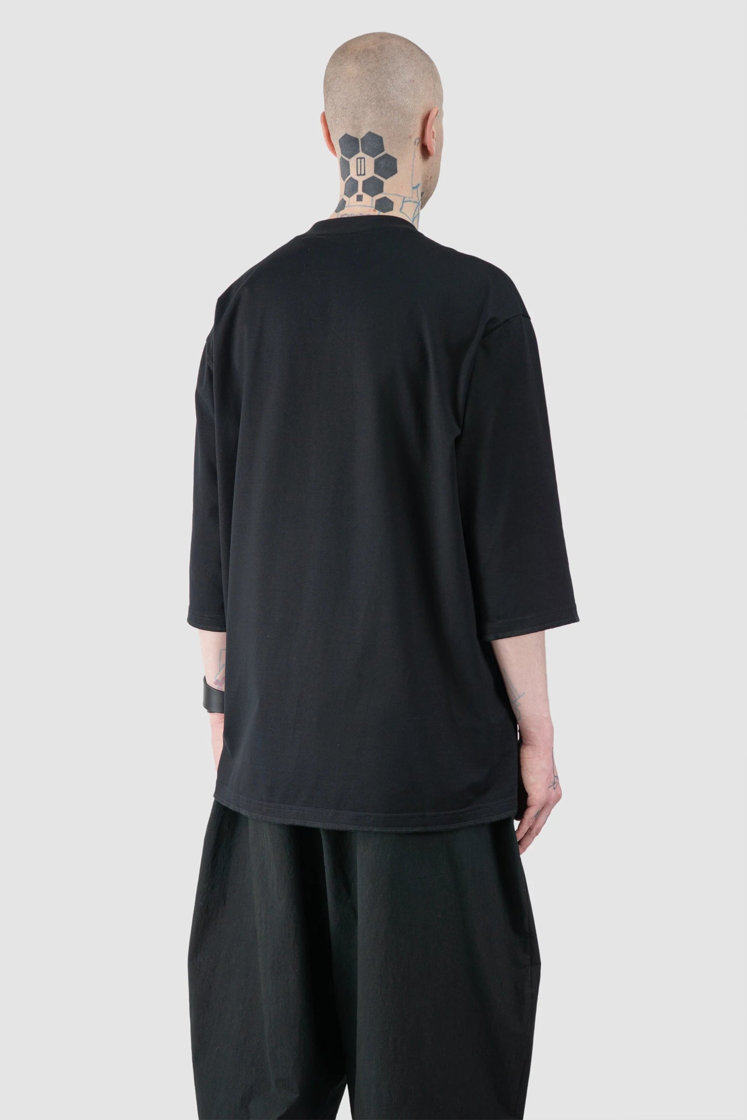 Joe Chia - Men’s Black 3/4 Sleeve Relaxed Cotton T-Shirt model back side view