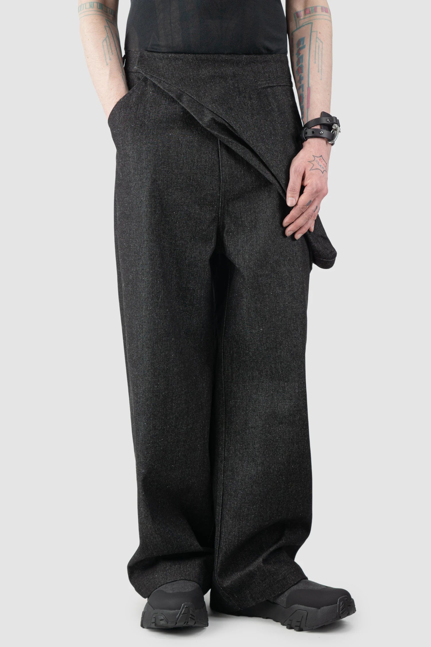 Joe Chia - Men’s Black Washed Denim 3D Pocket Trousers model relaxed view