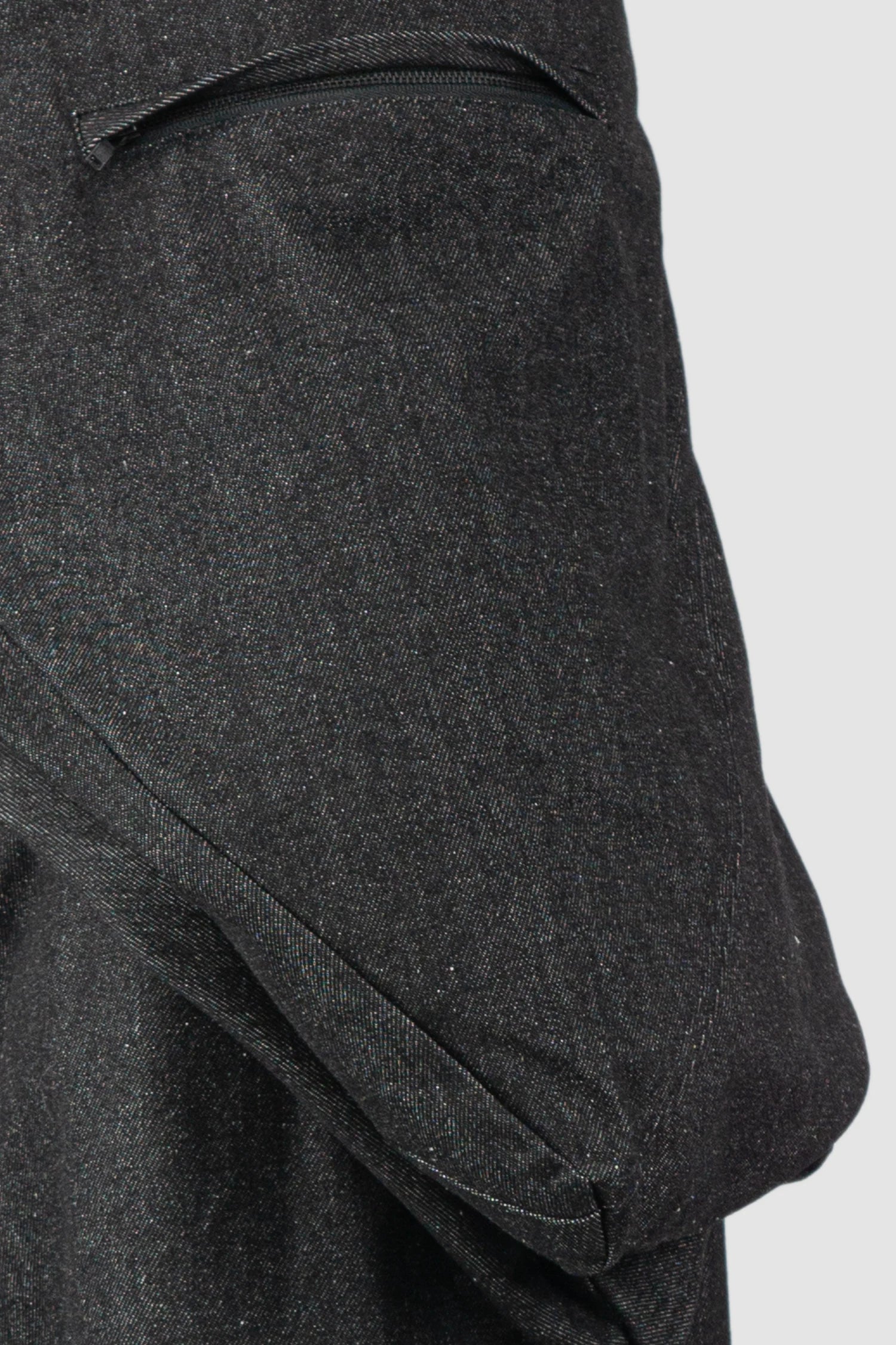 Joe Chia - Men’s Black Washed Denim 3D Pocket Trousers zipped detail view
