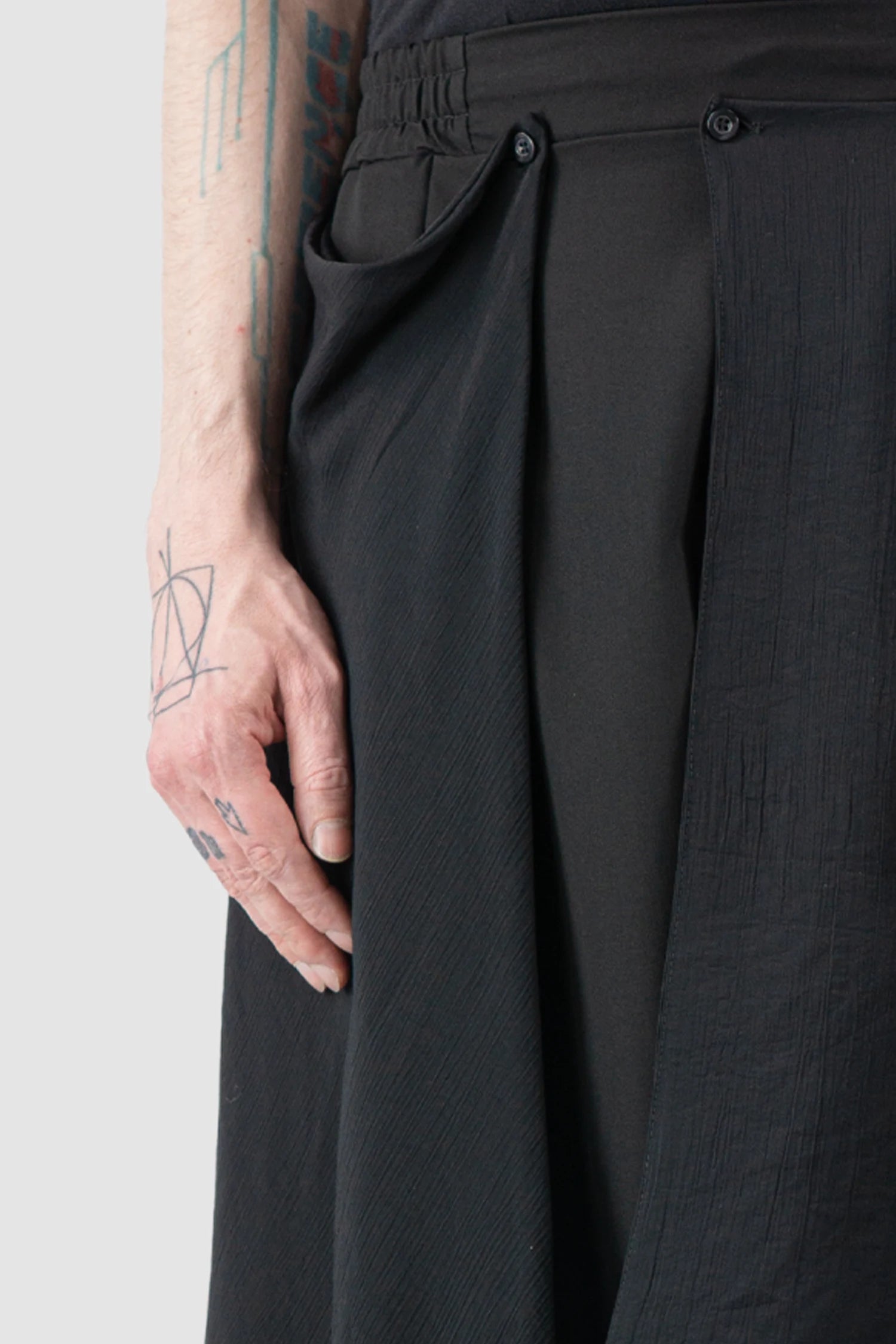 La Haine Inside Us - Men’s Black Low Crotch Trousers with Detachable Skirt waist detail view