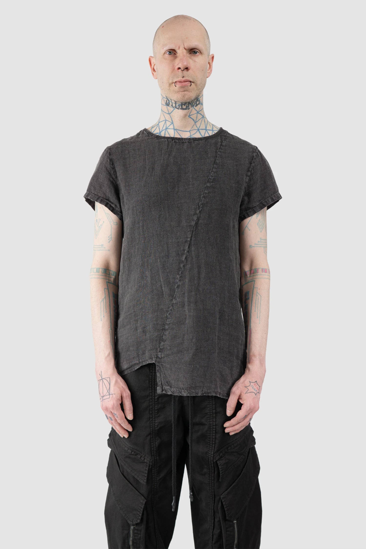 La Haine Inside Us - Men’s Dark Grey Marmorized Asymmetrical Linen T-Shirt model front view