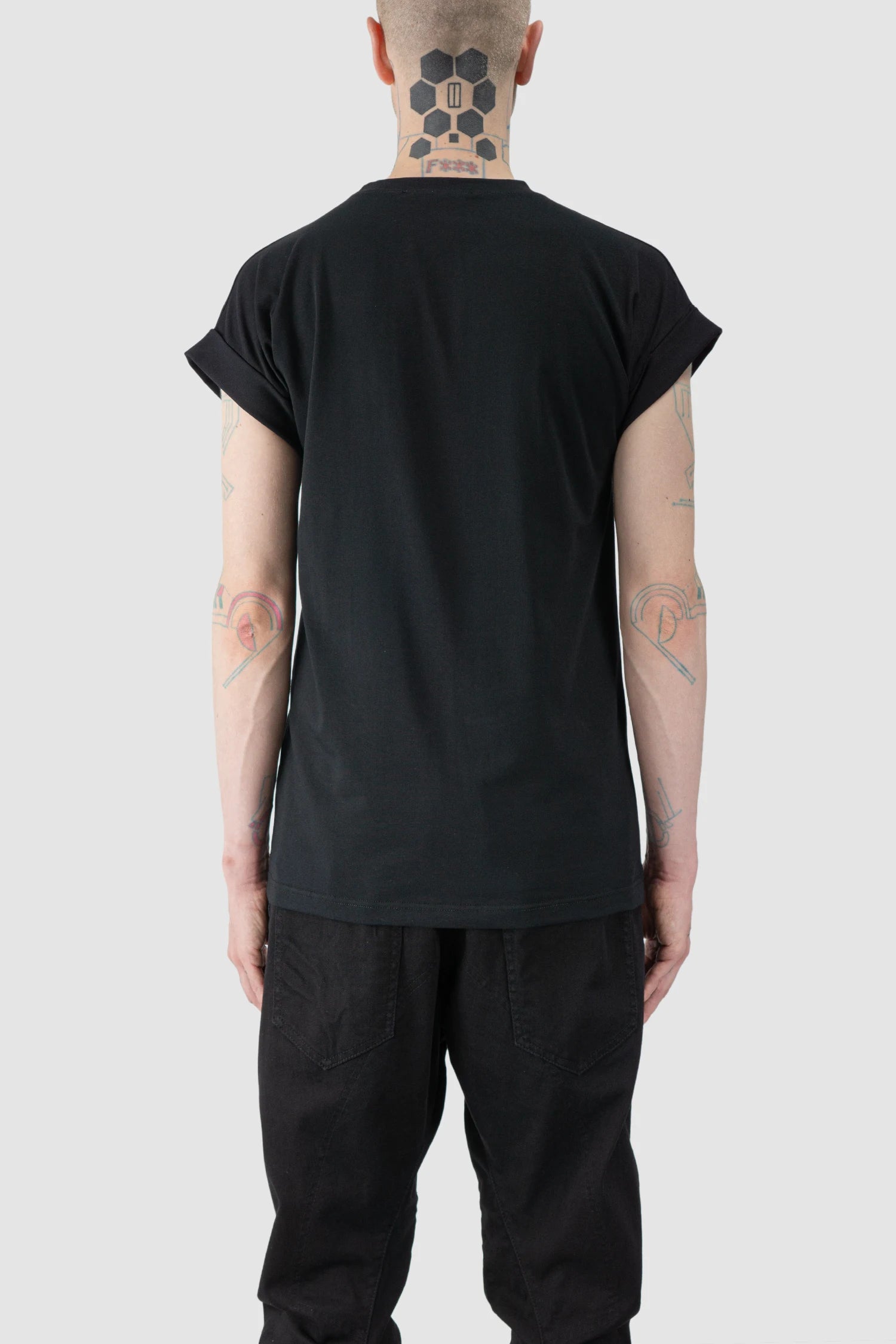 La Haine Inside Us - model back view of men’s FW25 Black Front Seam Elastic Cotton T-Shirt