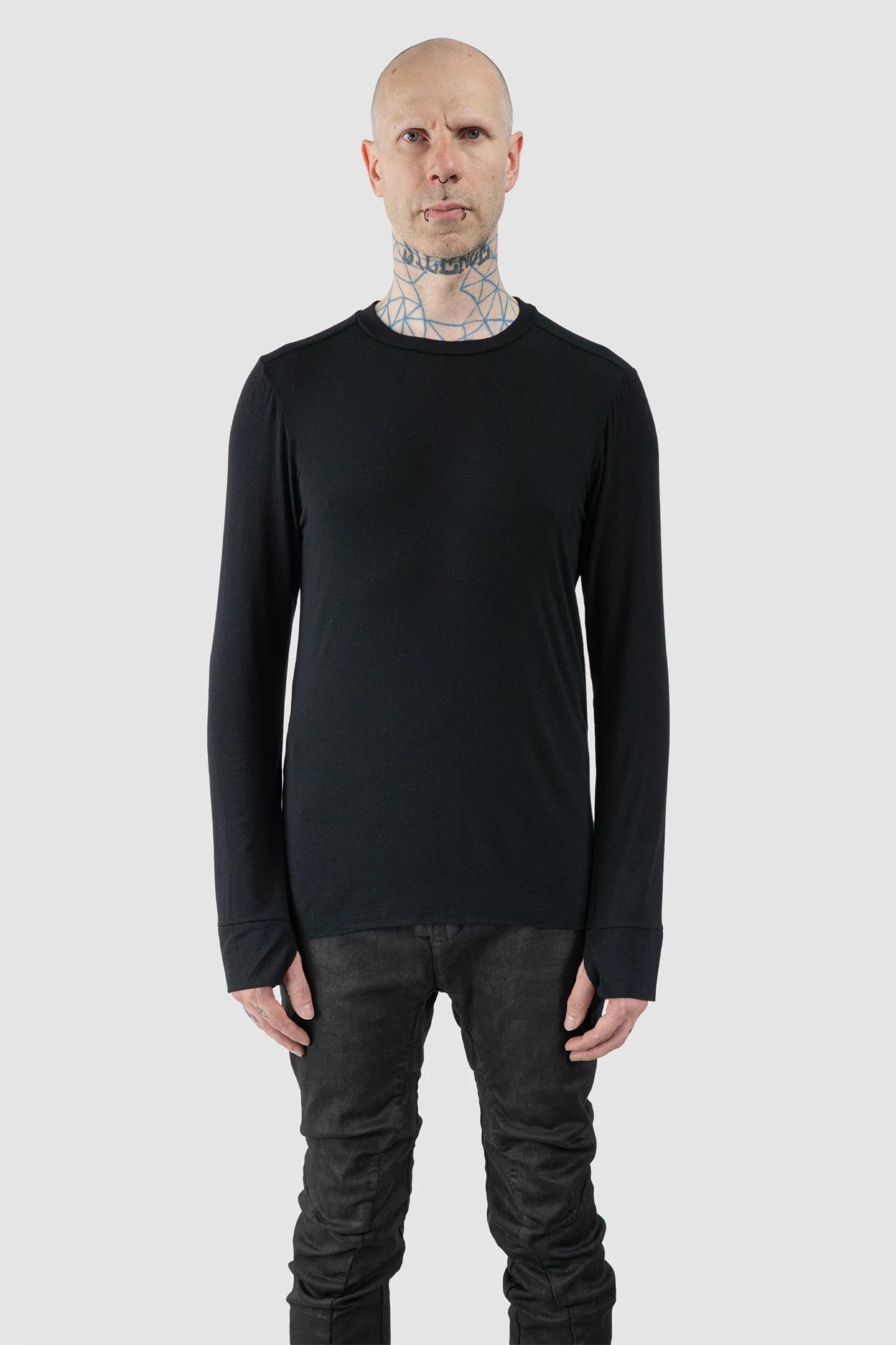 Masnada – Men's Black Modal Cashmere Long Sleeve - model front view Masnada – Men's Black Modal Cashmere Long Sleeve - model front view