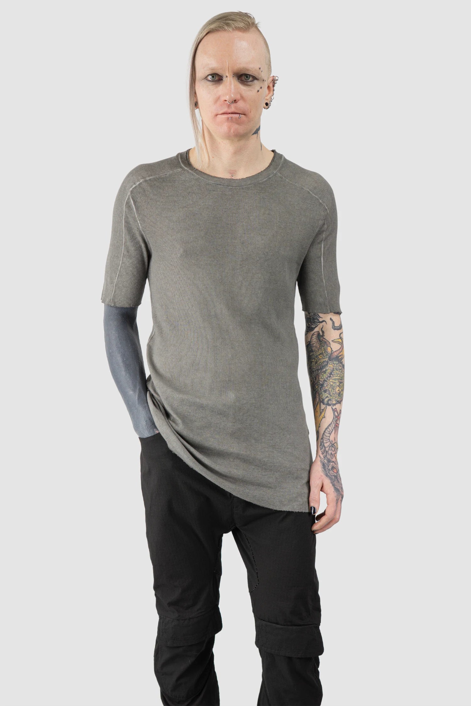 Masnada - Men’s Grey Cotton Rib Raglan T-Shirt model relaxed view