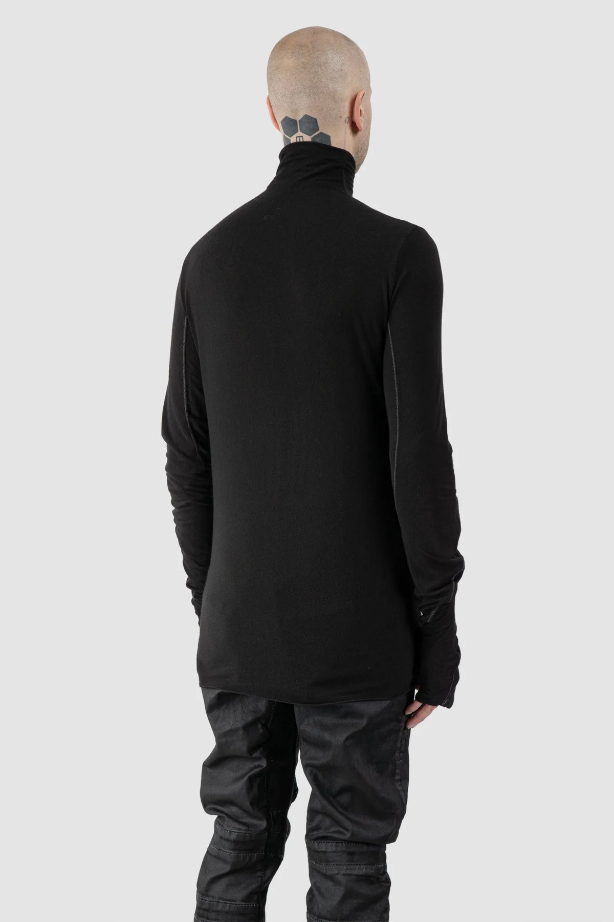 MD75 - Men's Black Lightweight Modal Cashmere High Neck Sweater - model back side view MD75 - Men's Black Lightweight Modal Cashmere High Neck Sweater - model back side view