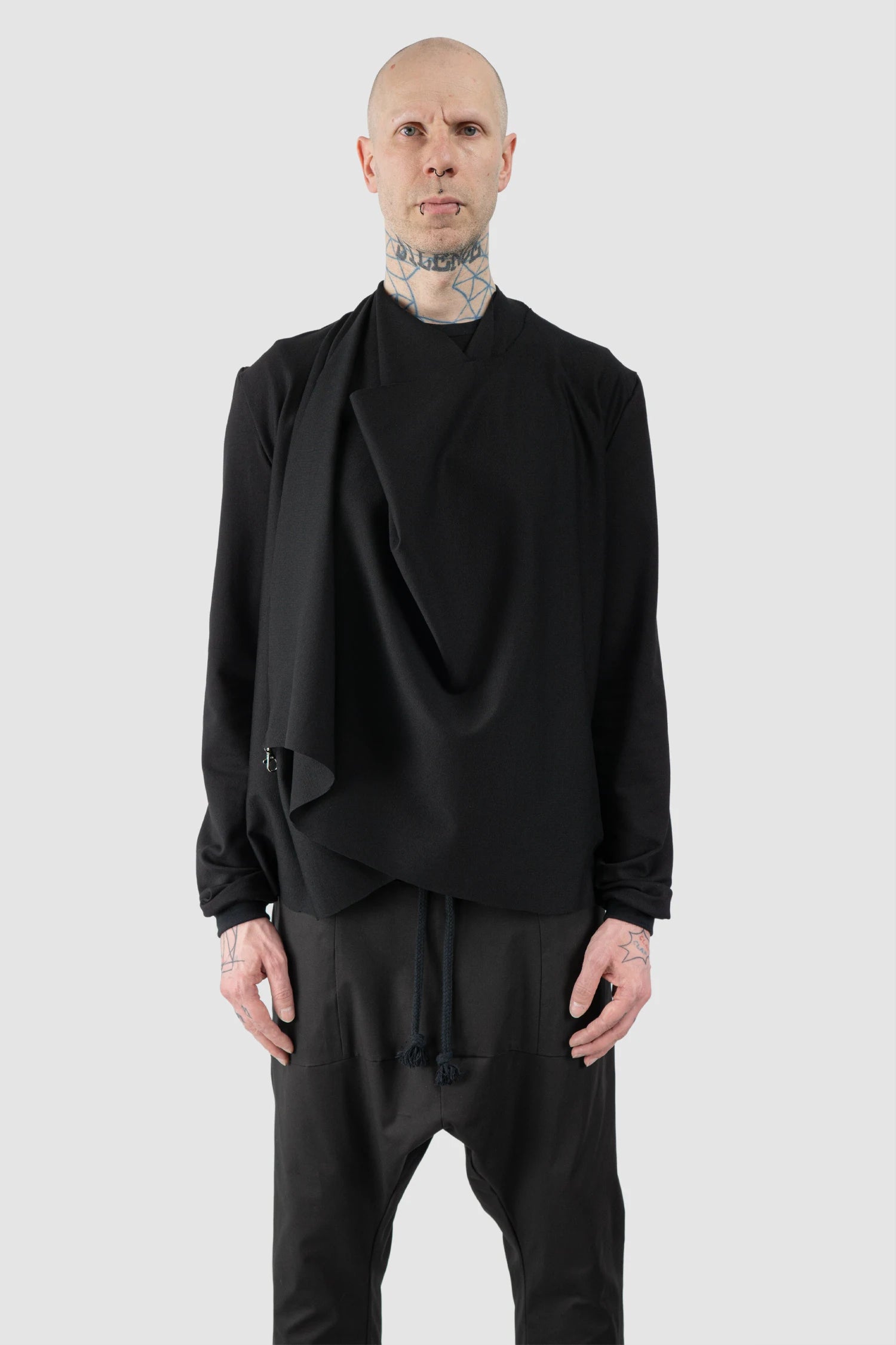 Obectra - Men’s Black Adjustable Clip Viscose Cardigan Sweater model front wrapped view