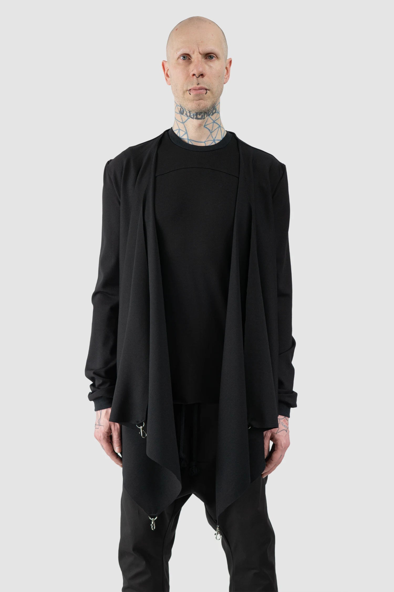 Obectra - Men’s Black Adjustable Clip Viscose Cardigan Sweater model front view