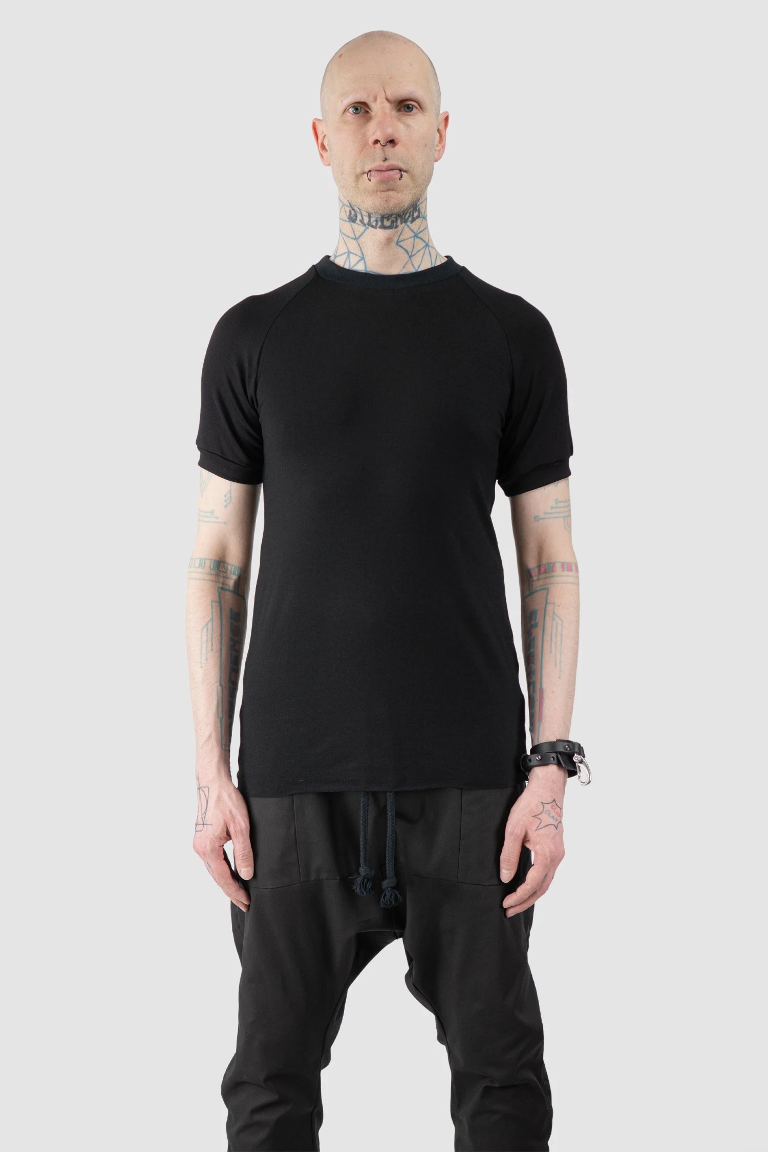 Obectra - Men’s Black Viscose Blend Raglan T-Shirt model front view