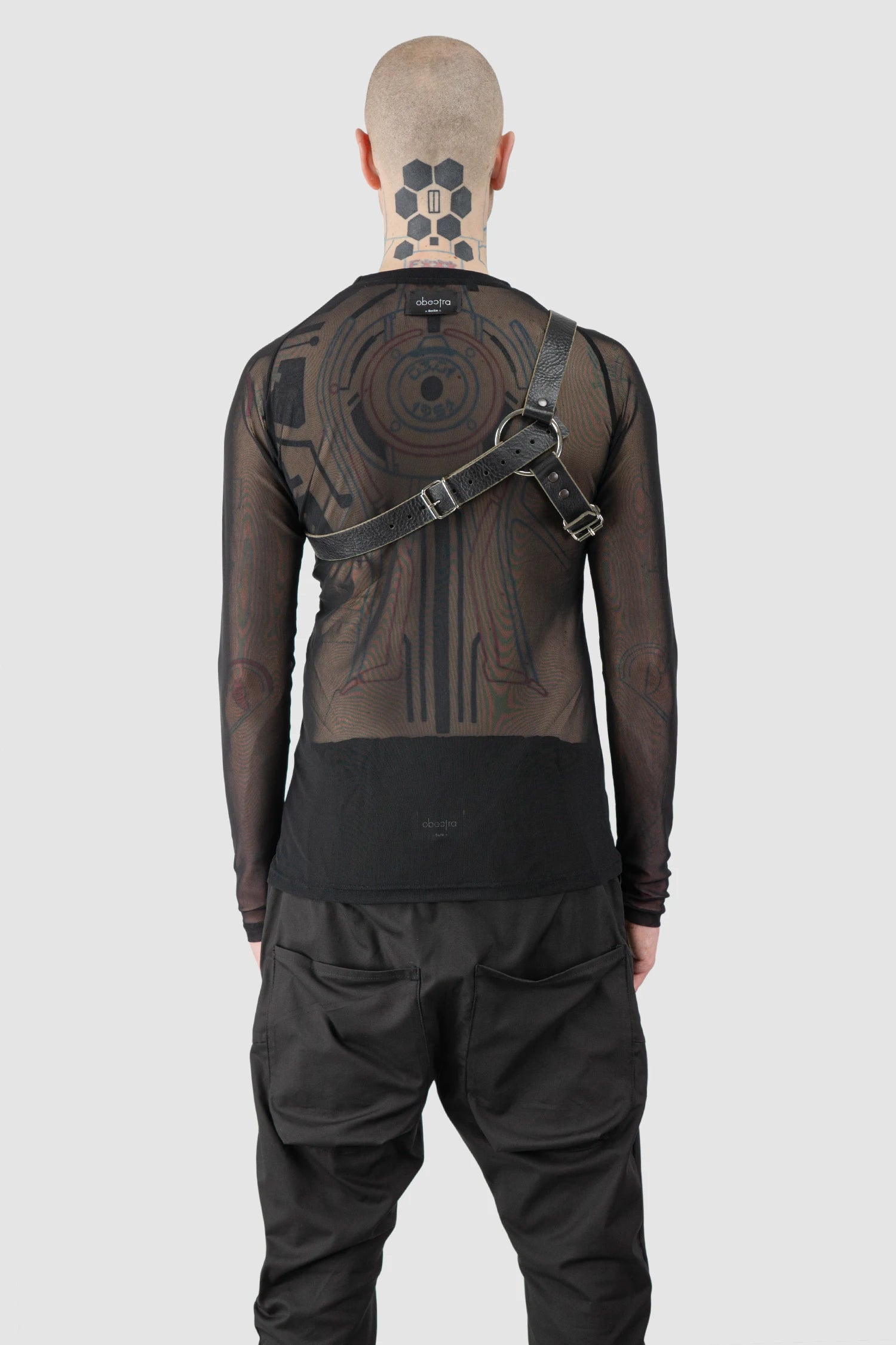 Obectra - Men’s Black Y Leather Harness model back view