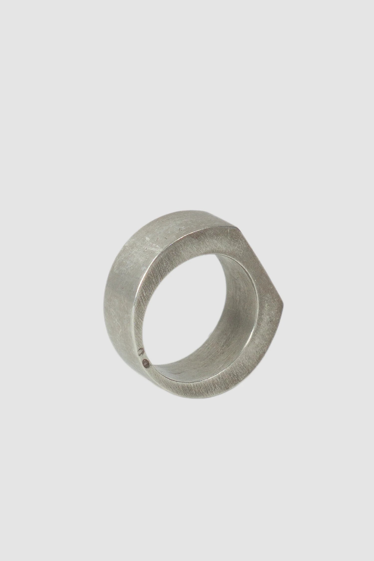 Parts of Four – Dirty Silver Rough Diamond Mega Pavé Crescent Ring 9 mm - standing back right view Parts of Four – Dirty Silver Rough Diamond Mega Pavé Crescent Ring 9 mm - standing back right view