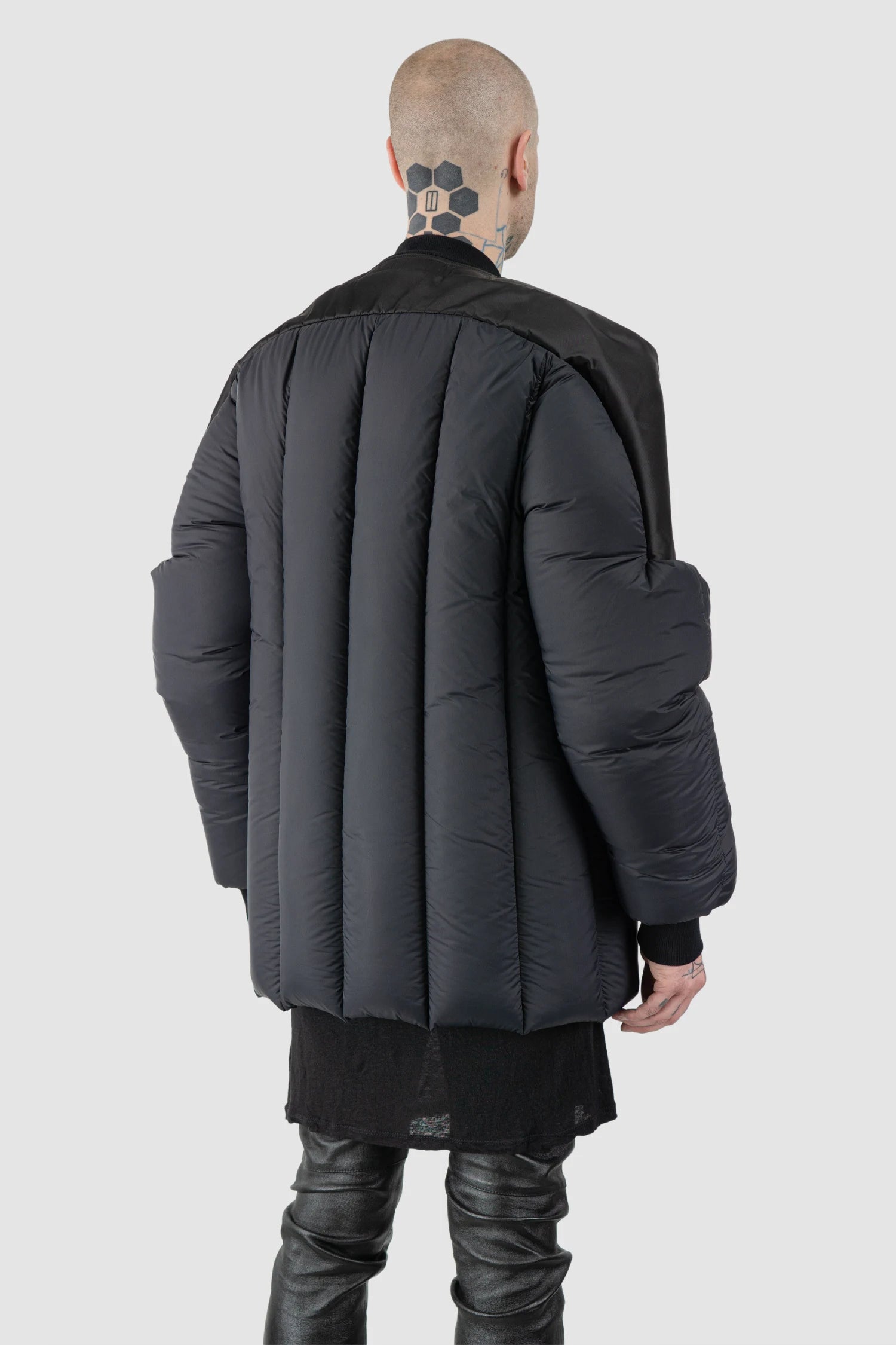 Rick Owens - Black Padded Shoulder Geth Bomber Down Jacket FW21 "Gethsemane" - model back side view Rick Owens - Black Padded Shoulder Geth Bomber Down Jacket FW21 "Gethsemane" - model back side view