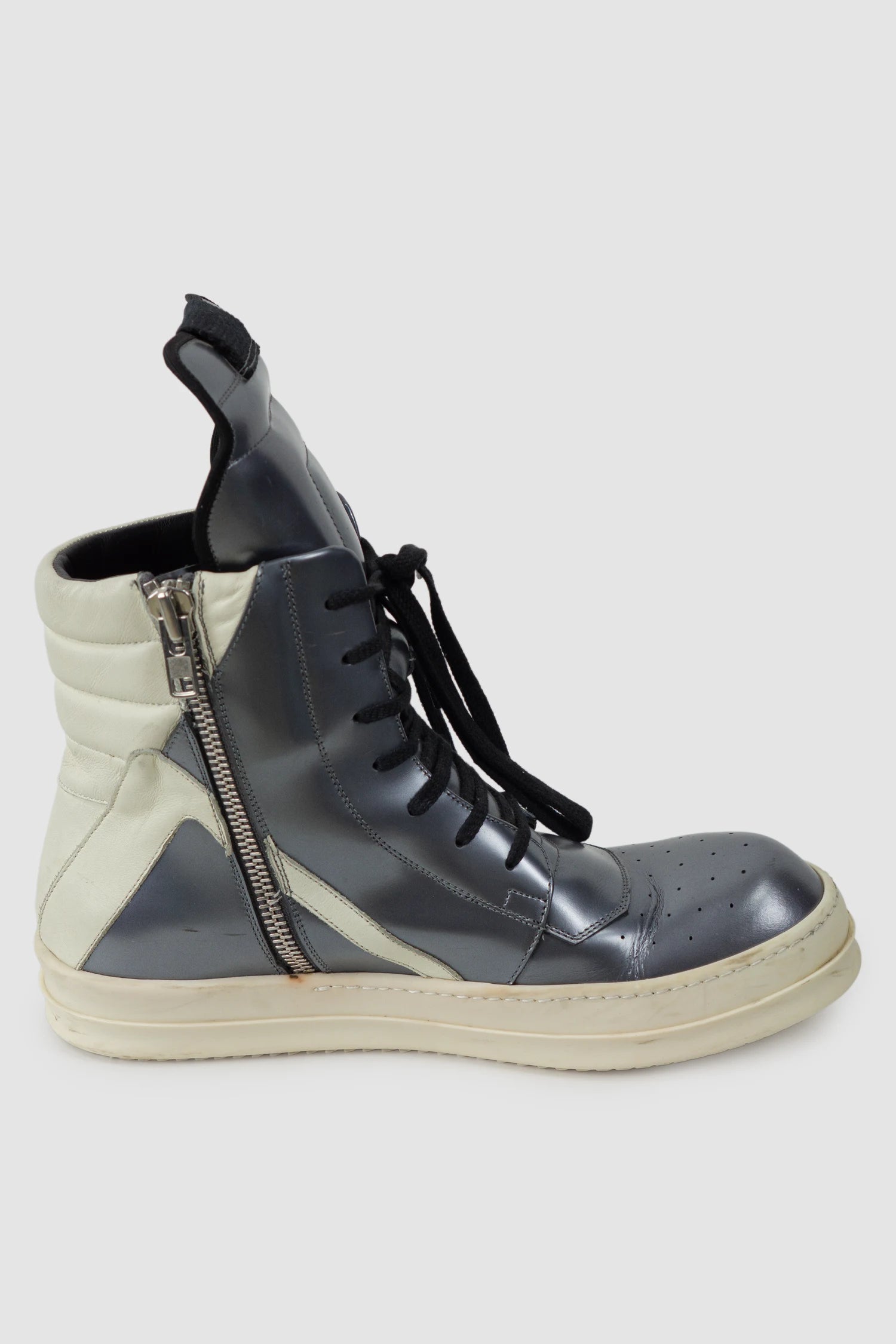 Rick Owens - Dirty Silver Leather Geobasket Sneakers SS15 "Faun" - left inside view Rick Owens - Dirty Silver Leather Geobasket Sneakers SS15 "Faun" - left inside view