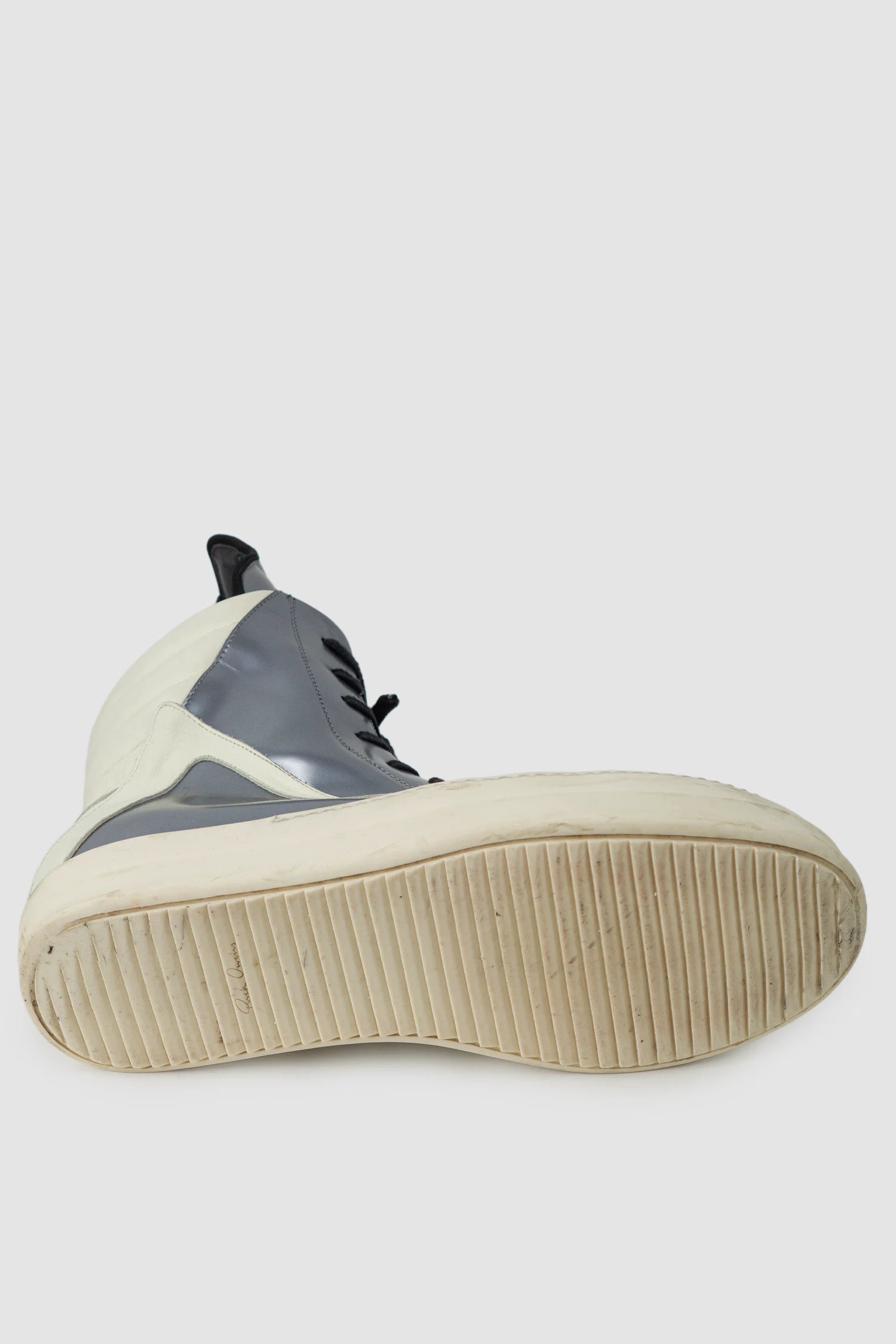 Rick Owens - Dirty Silver Leather Geobasket Sneakers SS15 "Faun" - right sole view Rick Owens - Dirty Silver Leather Geobasket Sneakers SS15 "Faun" - right sole view