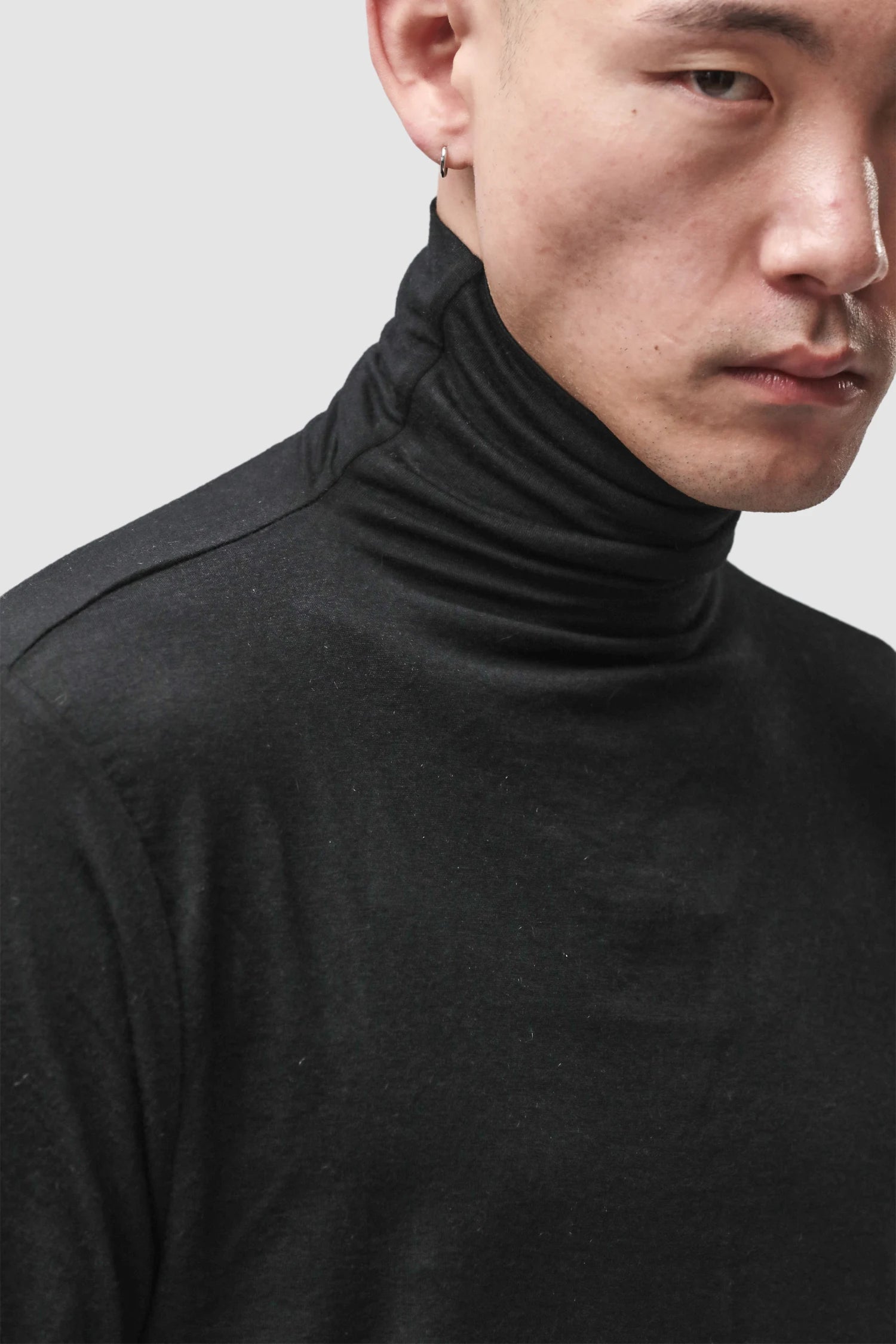 Thom Krom - Men’s Black Cashmere Blend Turtleneck Long Sleeve M-TS-979 neck detail view Thom Krom - Men’s Black Cashmere Blend Turtleneck Long Sleeve M-TS-979 neck detail view