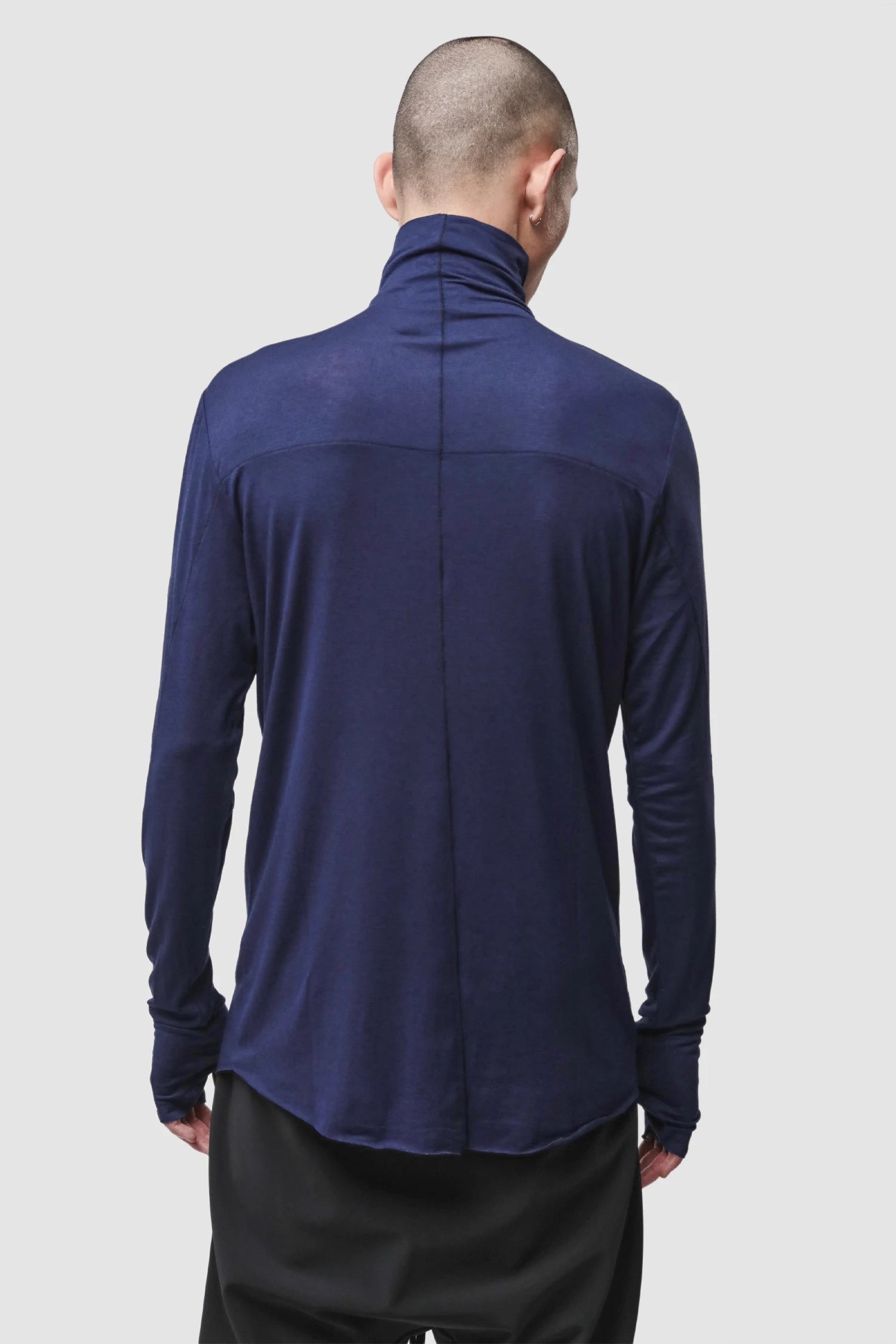 Thom Krom - Men’s Blue Cashmere Blend Turtleneck Long Sleeve M-TS-979 model back view Thom Krom - Men’s Blue Cashmere Blend Turtleneck Long Sleeve M-TS-979 model back view