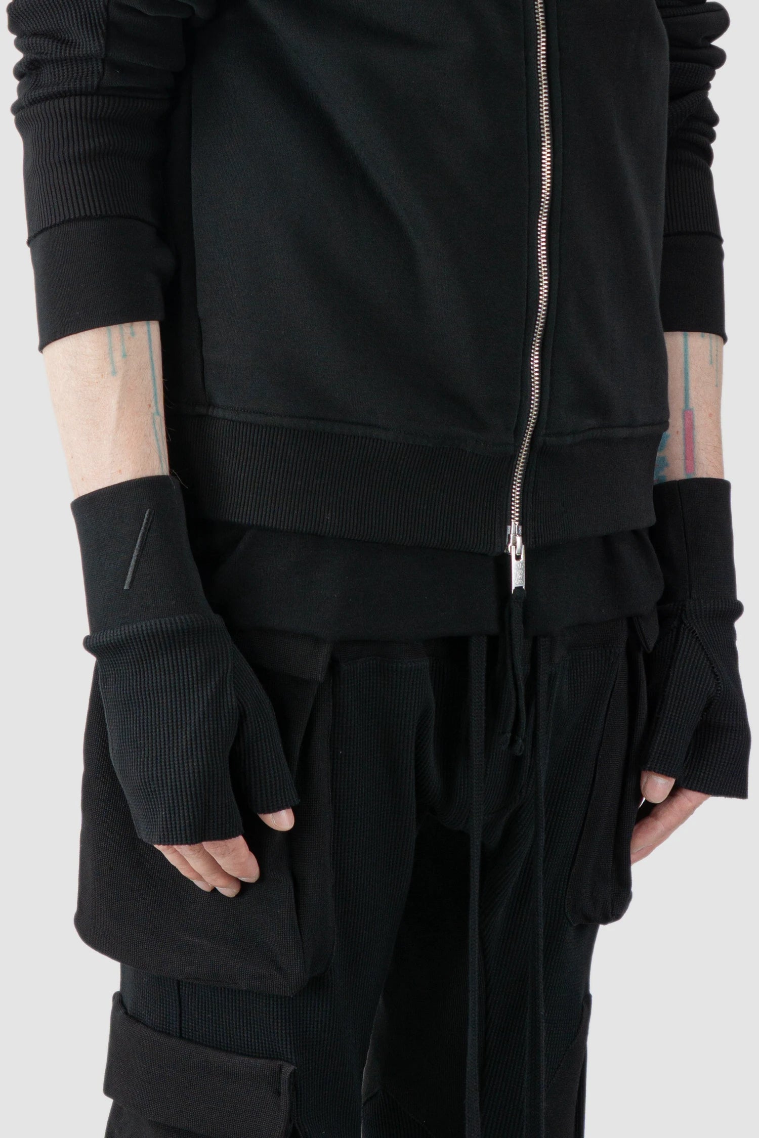 Thom Krom - model right view of black Cutted Structured Cotton Gloves - GLOVES-M-52