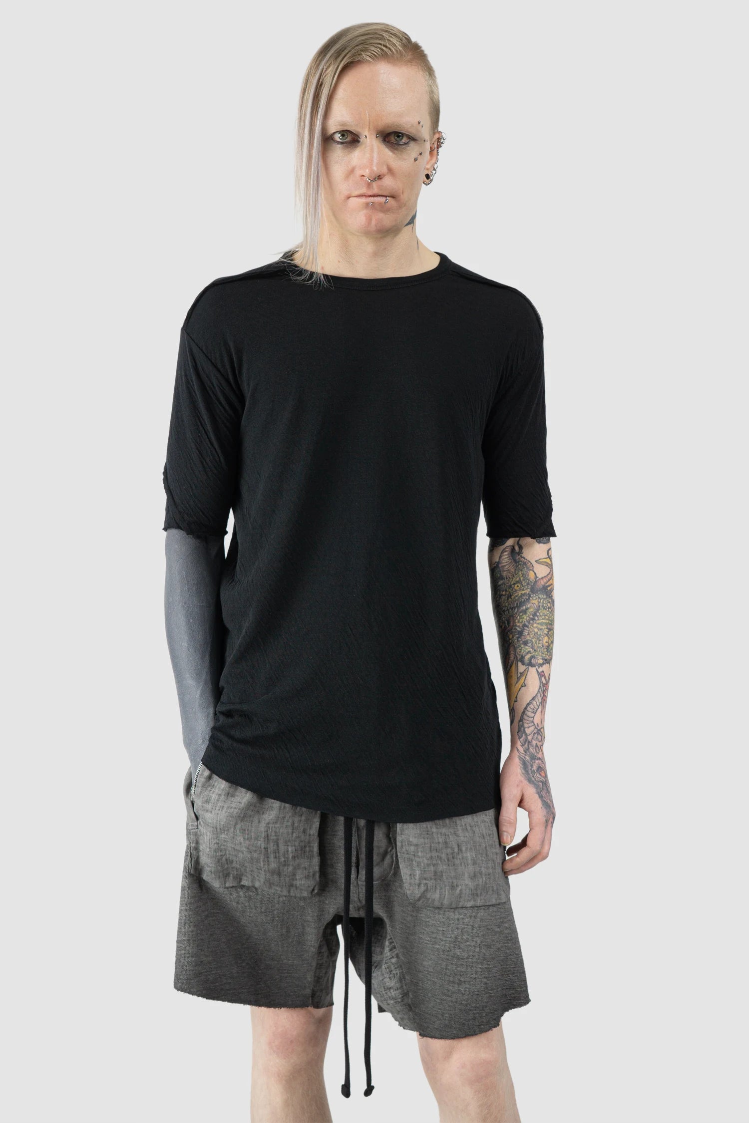 Thom Krom - Men’s Black Bonded Double Layer Cotton T-Shirt M-TS-921 model front relaxed view