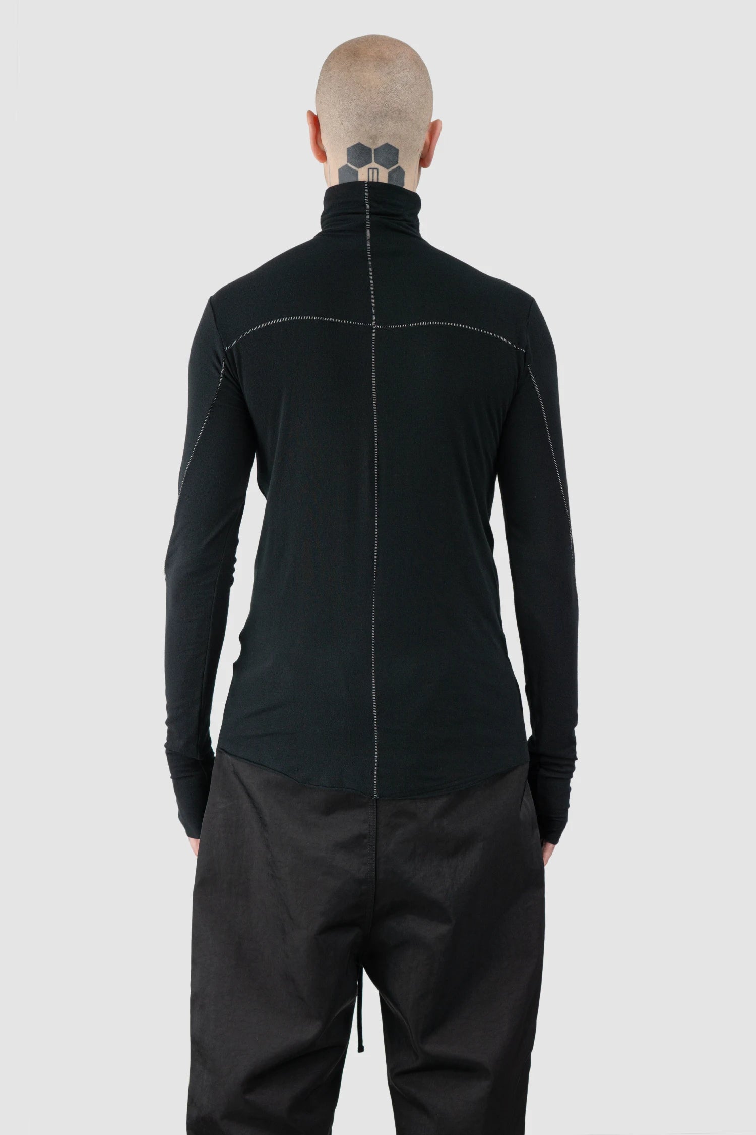 Thom Krom – Men's Black Cashmere Blend Turtleneck Long Sleeve - model back view Thom Krom – Men's Black Cashmere Blend Turtleneck Long Sleeve - model back view