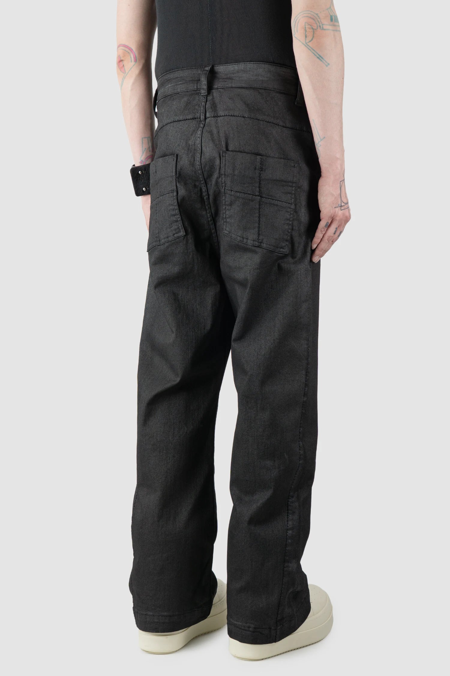 Thom Krom – Men's Black Coated Wide Leg Denim Jeans - model back side view Thom Krom – Men's Black Coated Wide Leg Denim Jeans - model back side view