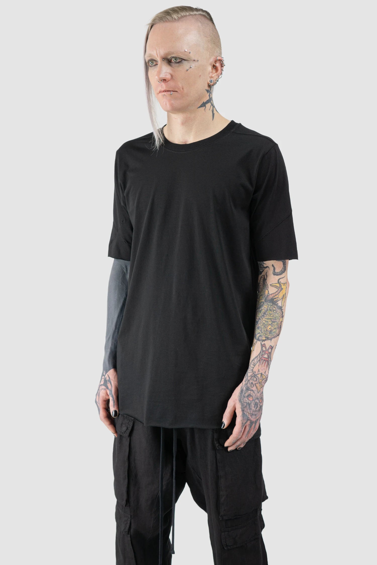 Black Round Neck Cotton T-Shirt