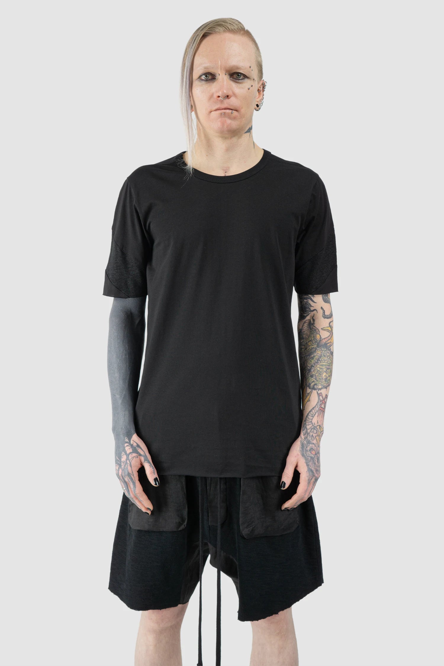 Thom Krom - Men’s Black Shoulder Panel Cotton T-Shirt M-TS-926 model front view