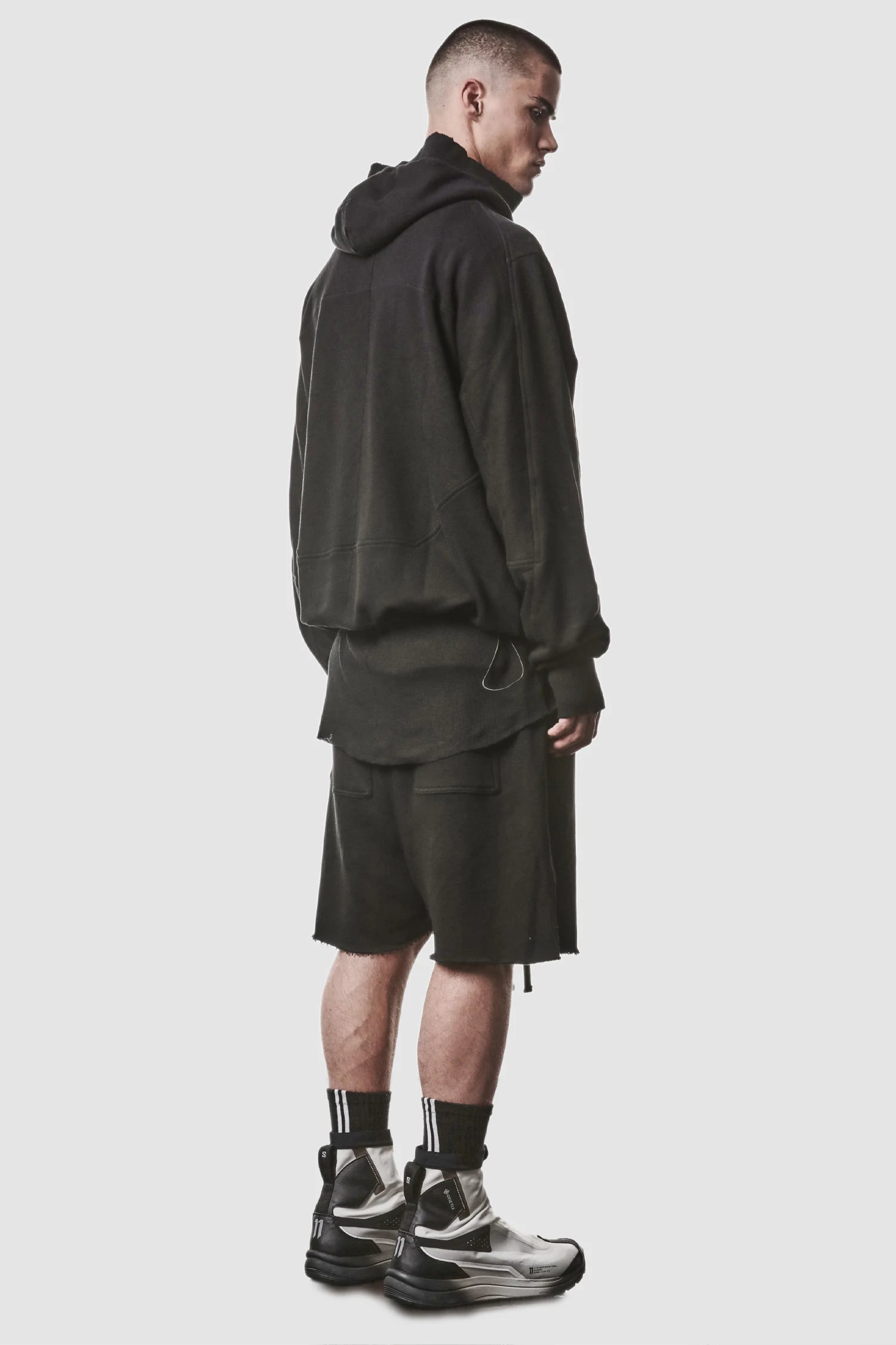 Schwarzer Double-Layer-Hoodie aus Baumwolle