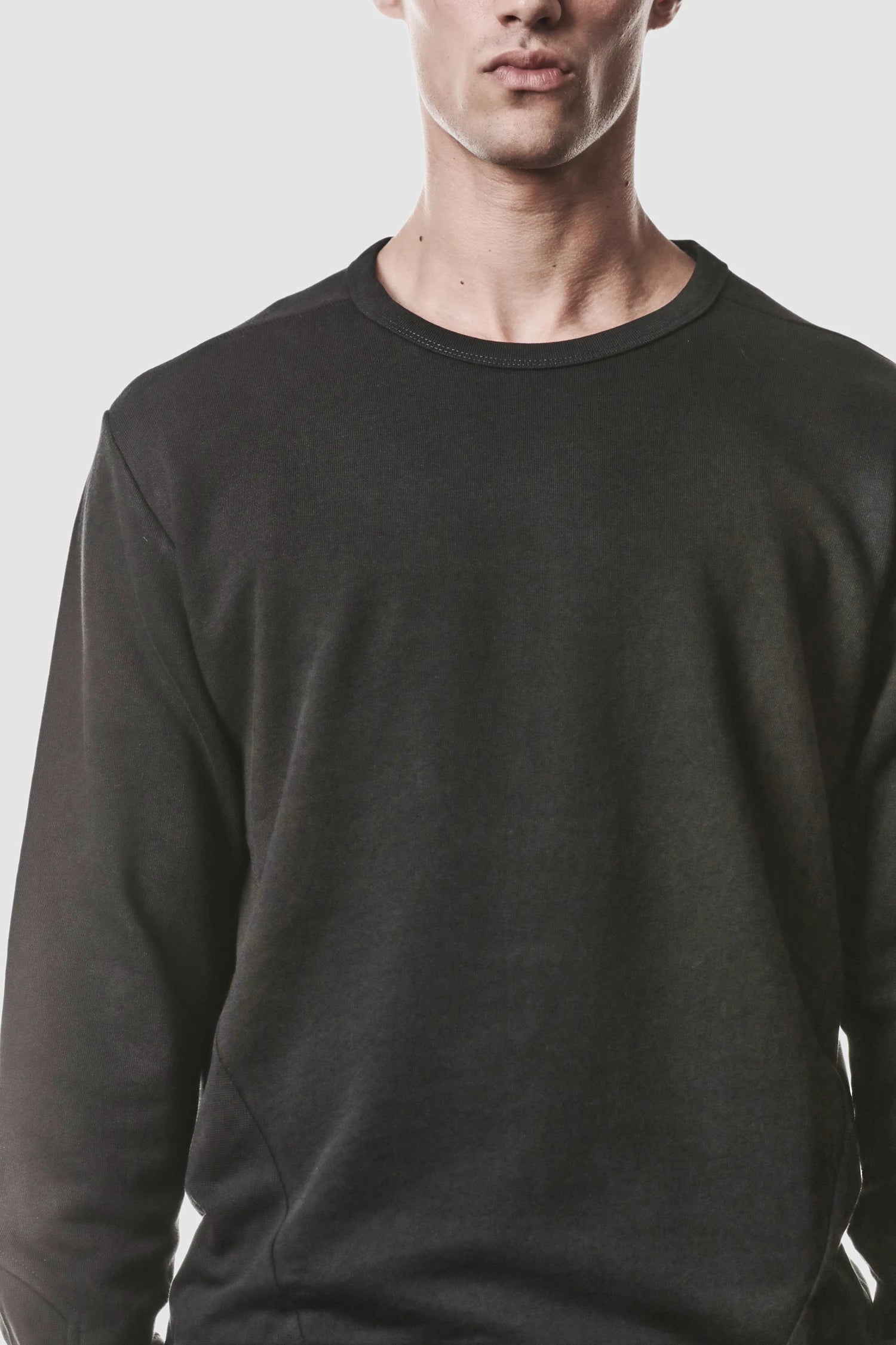 Schwarzer Baumwoll-Rundhalspullover