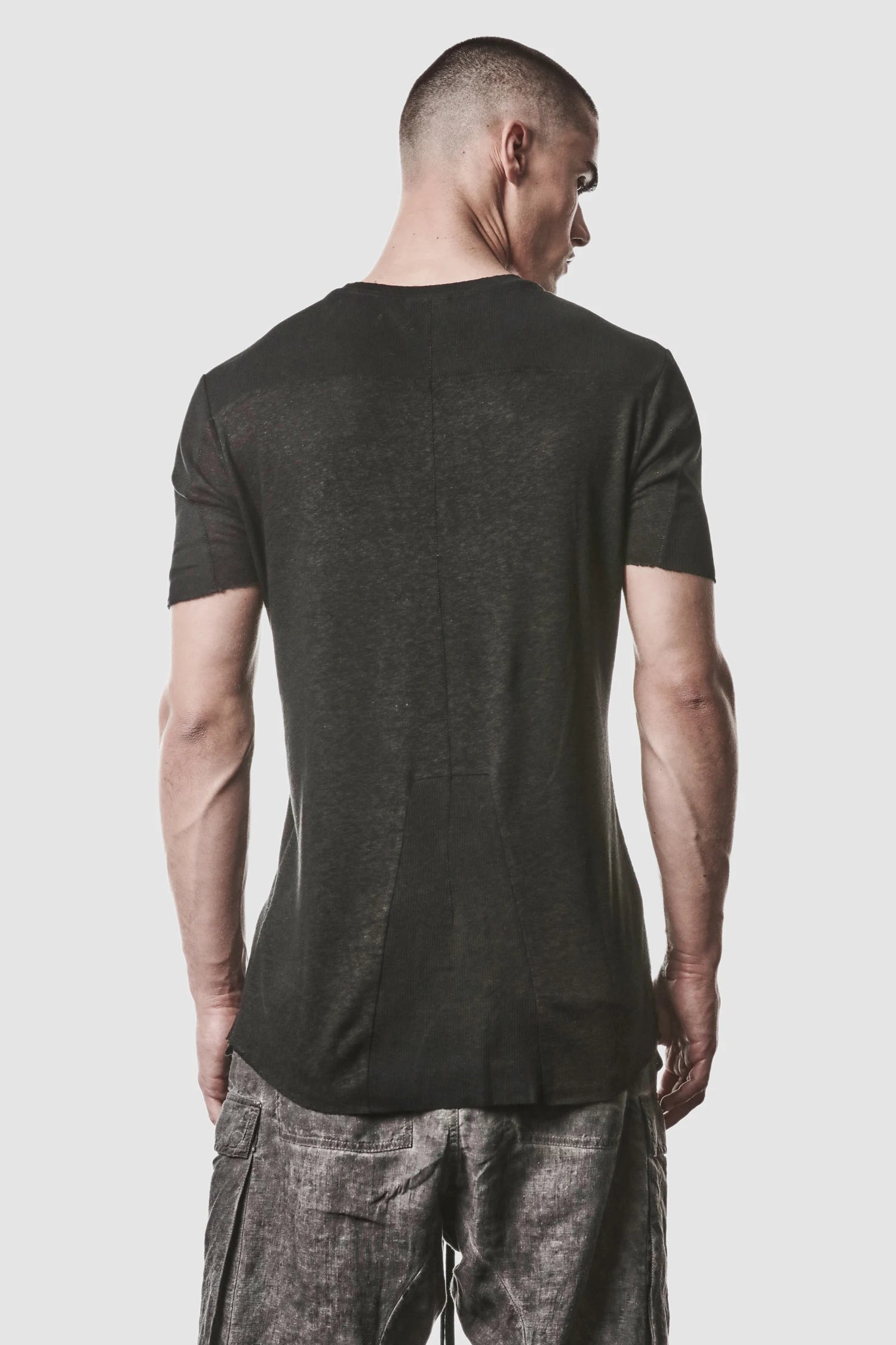 Thom Krom - model back view of men’s Black Linen-Viscose Mix Jersey T-Shirt