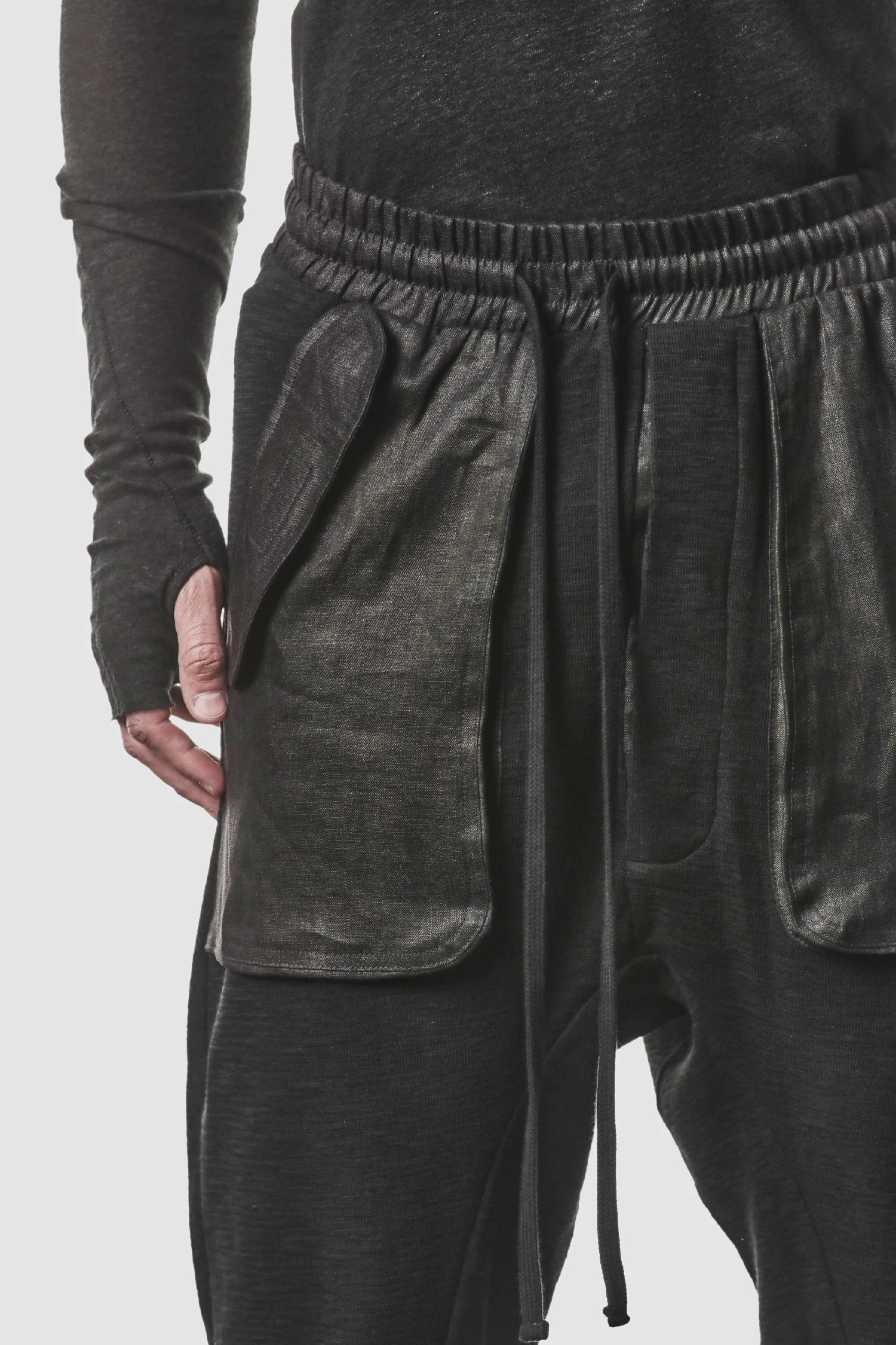 Schwarze Cargo-Sweatpants mit Leinen-Patch-Taschen