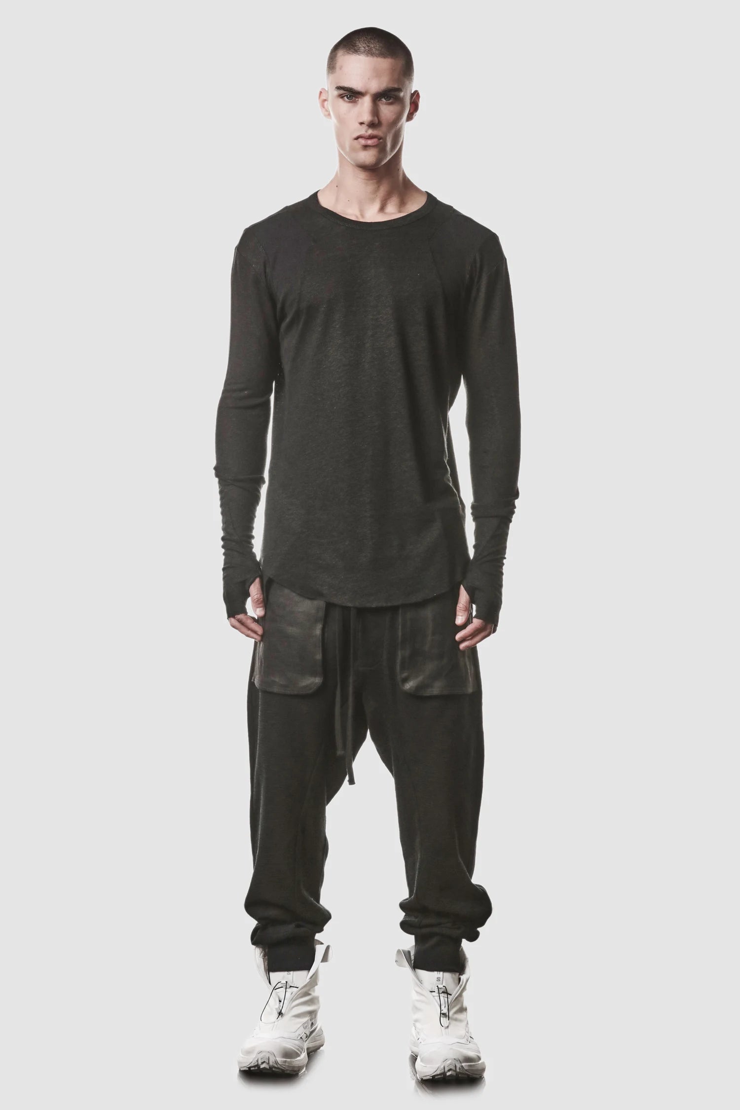 Schwarze Cargo-Sweatpants mit Leinen-Patch-Taschen