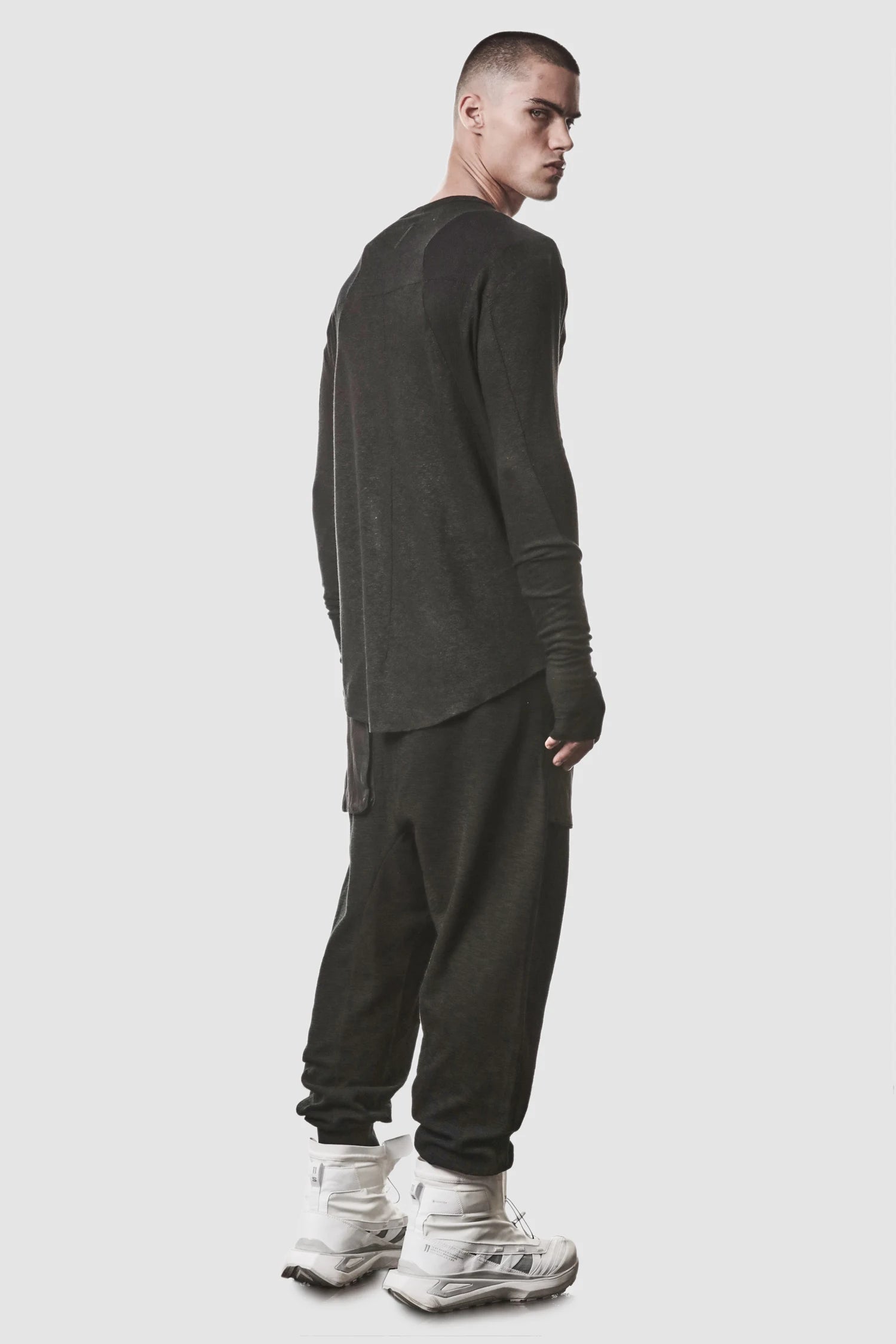 Schwarze Cargo-Sweatpants mit Leinen-Patch-Taschen