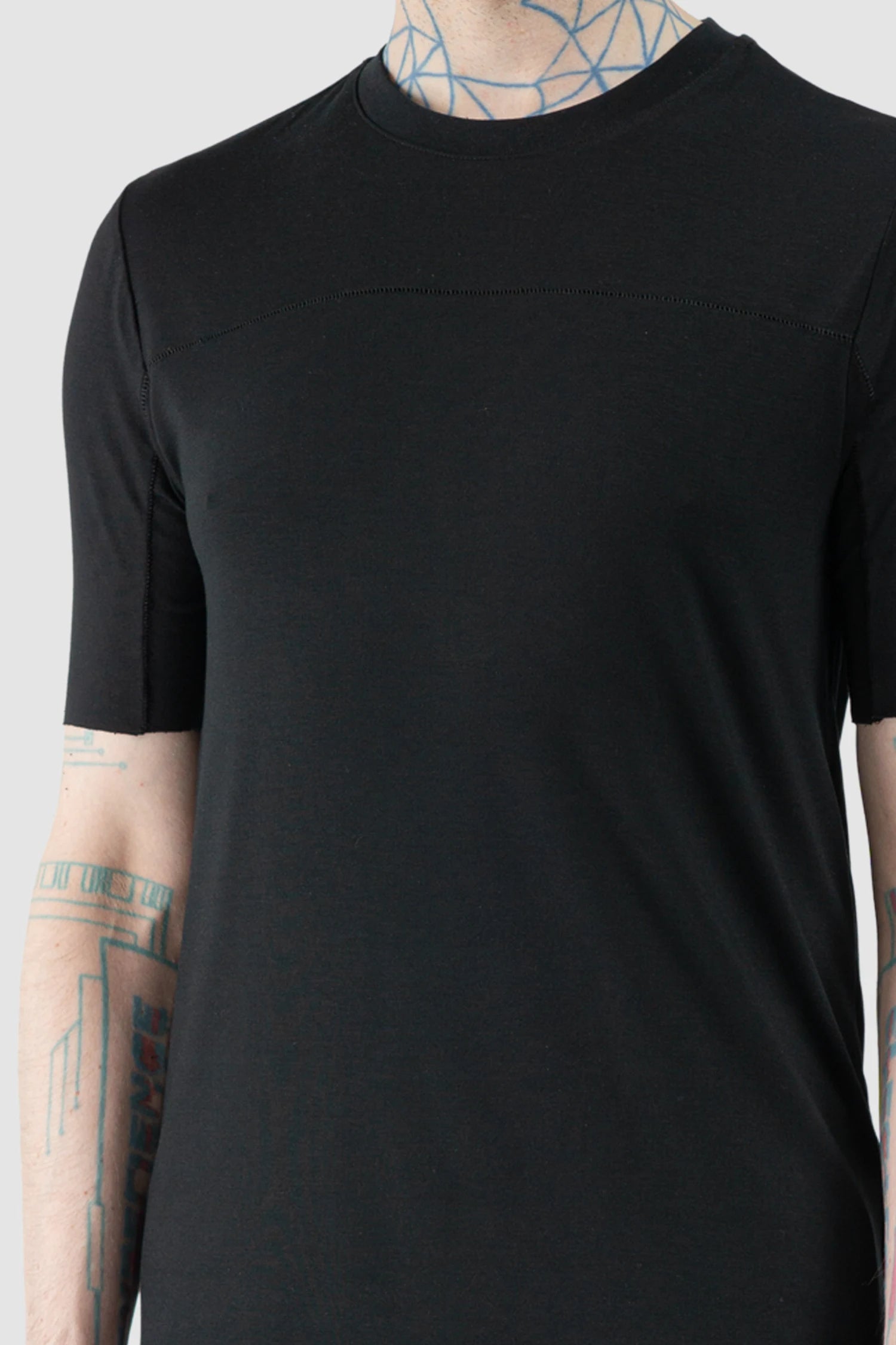 Thom Krom – Men's Black Viscose Scar Stitch T-Shirt - front detail view Thom Krom – Men's Black Viscose Scar Stitch T-Shirt - front detail view
