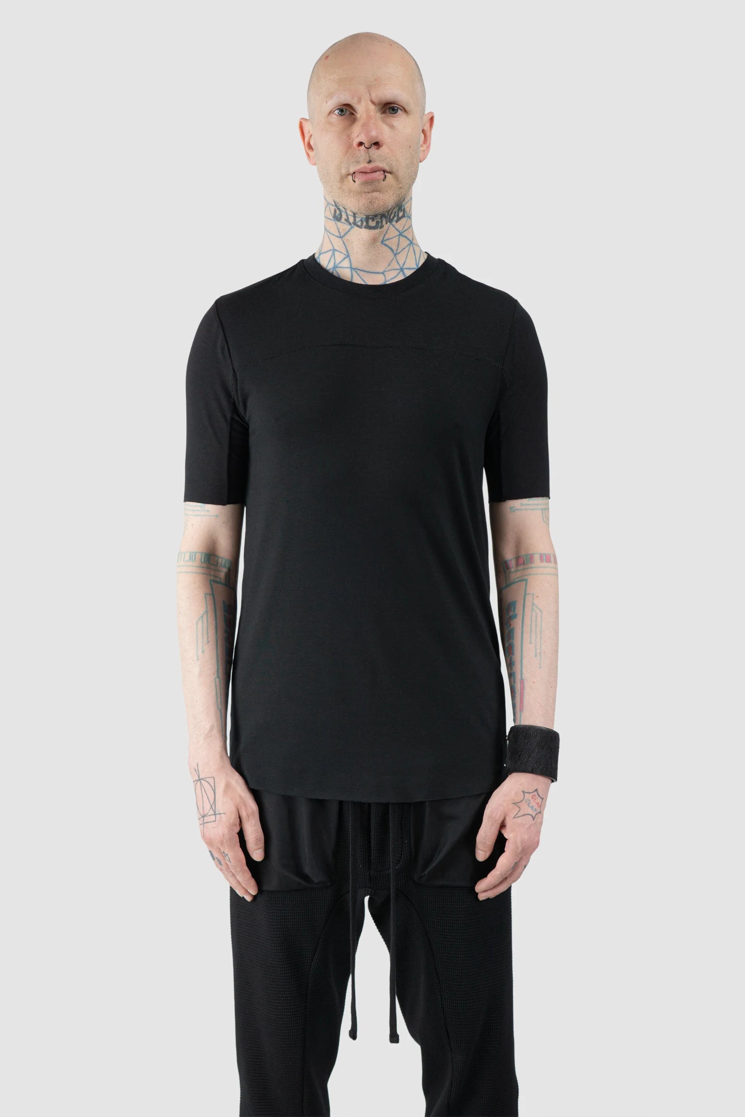 Thom Krom – Men's Black Viscose Scar Stitch T-Shirt - model front view Thom Krom – Men's Black Viscose Scar Stitch T-Shirt - model front view