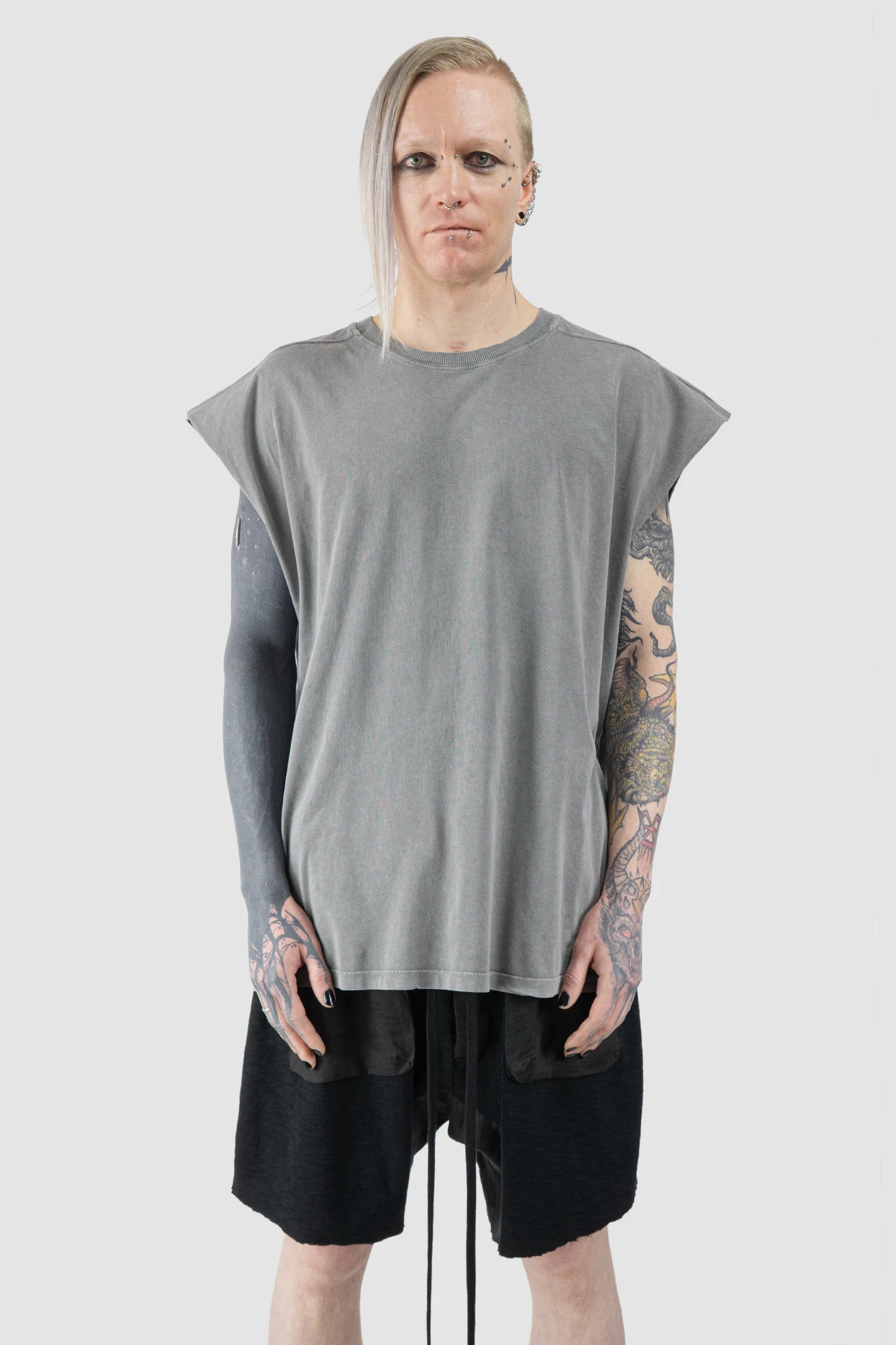 Thom Krom - Men’s Grey Oversized Round Neck Tank Top M-TS-925 model front view