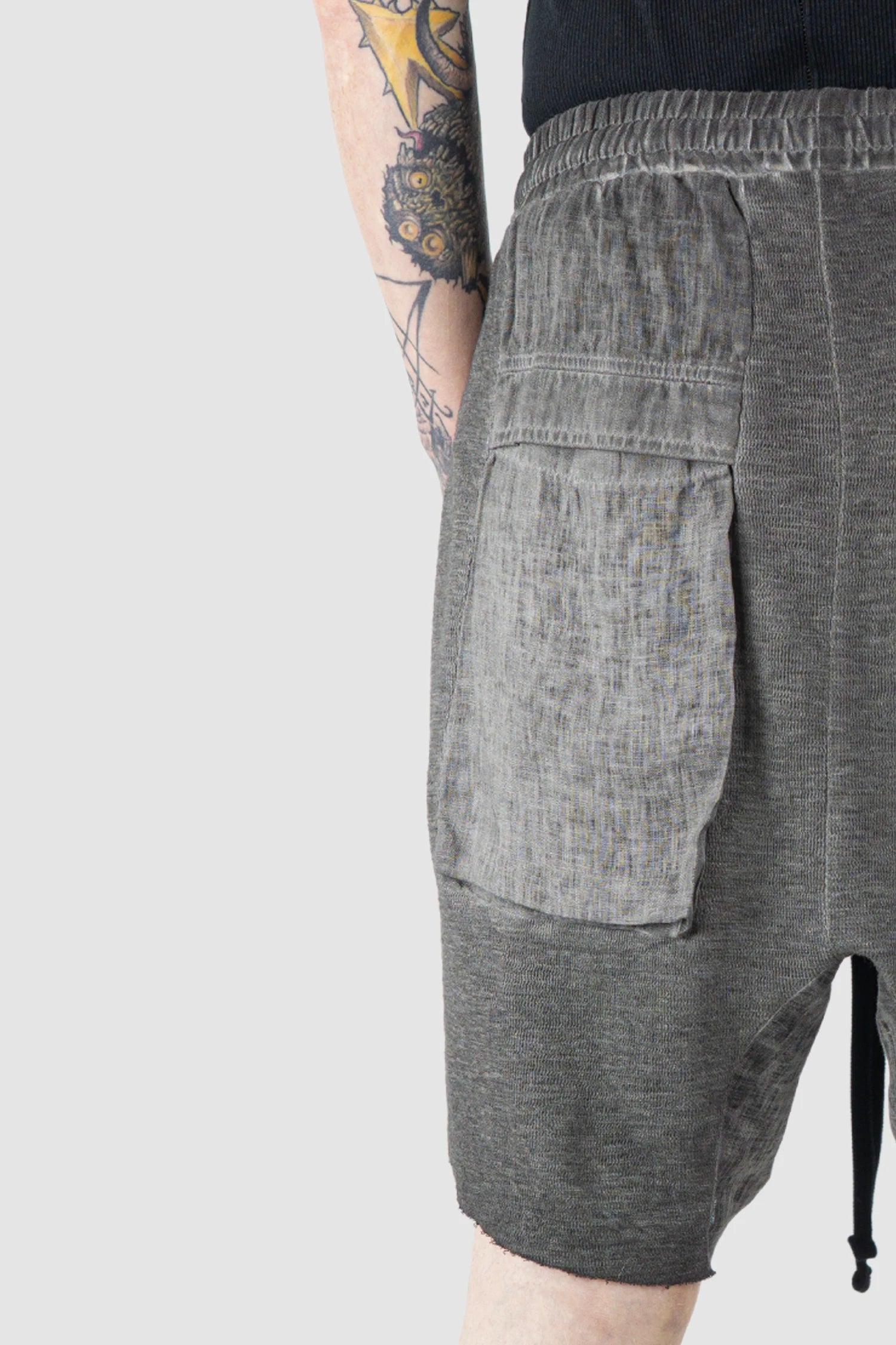 Thom Krom - Men’s Grey Patch Pocket Cotton Cargo Shorts M-ST-515 back detail view