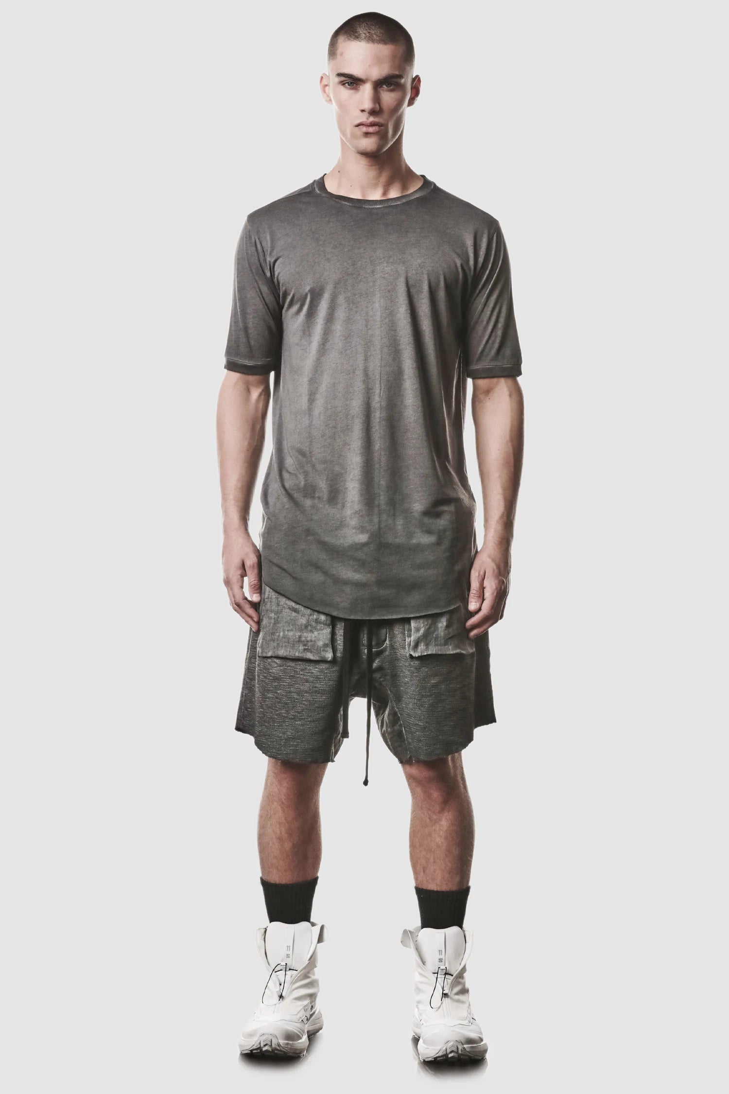 Graue Cargo-Shorts mit Patch-Pockets