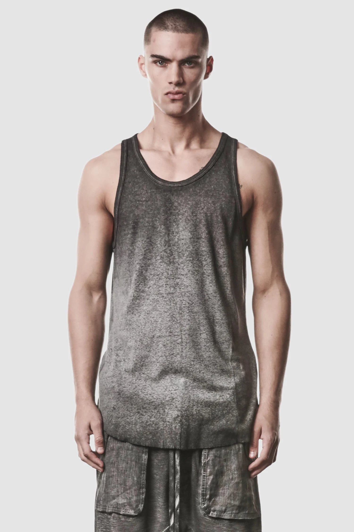 Thom Krom - model front view of men’s Grey Object Dyed Cotton-Linen Rib Tank Top