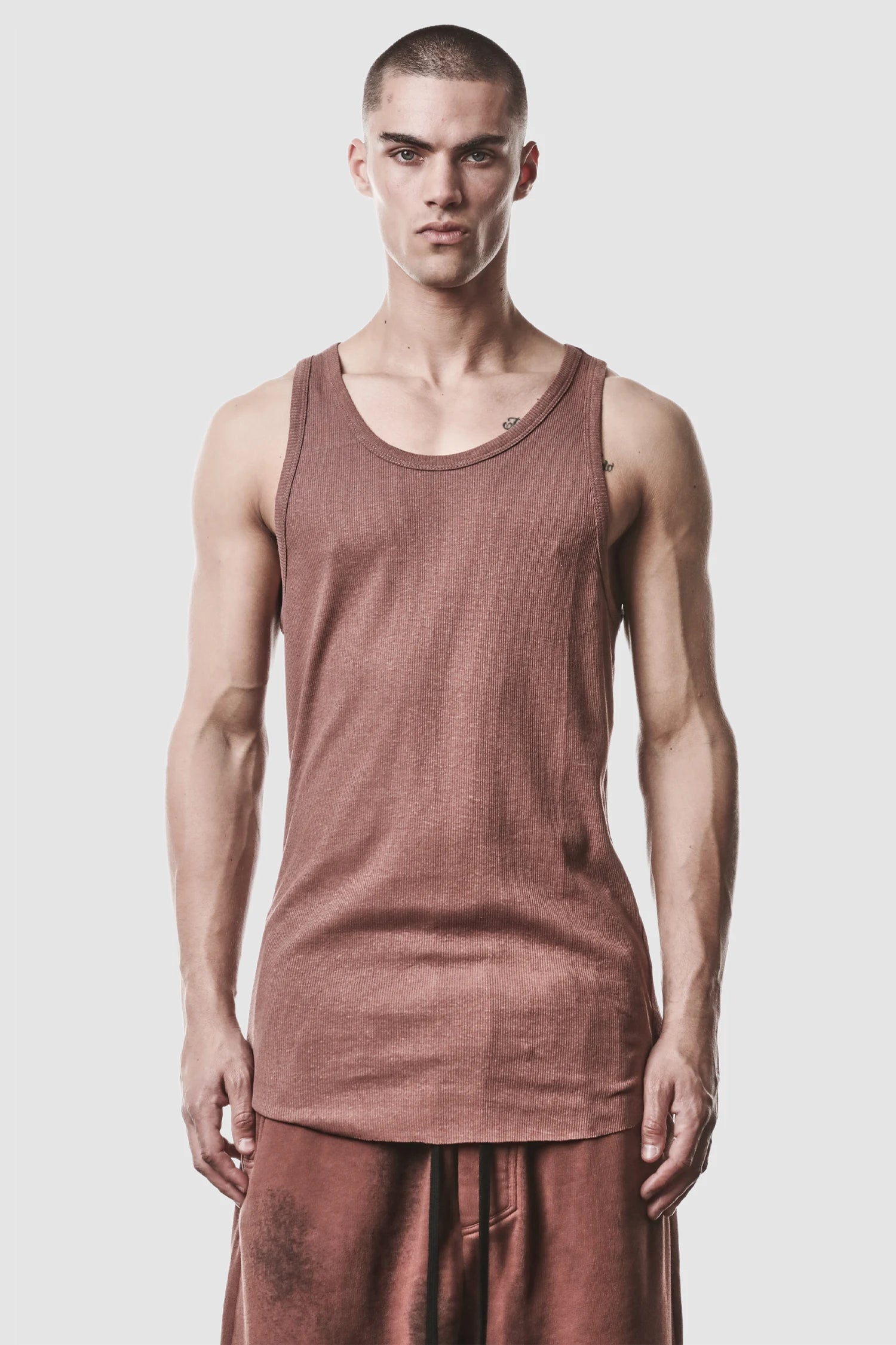 Thom Krom - model front view of men’s Red Cotton-Linen Rib Singlet Tank Top