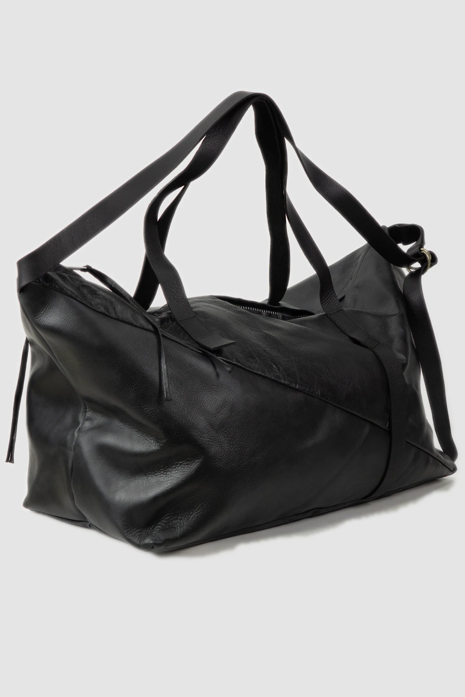 Werkschwarz - front left view of black Soft Cow Leather Weekender Bag Cabin 1P