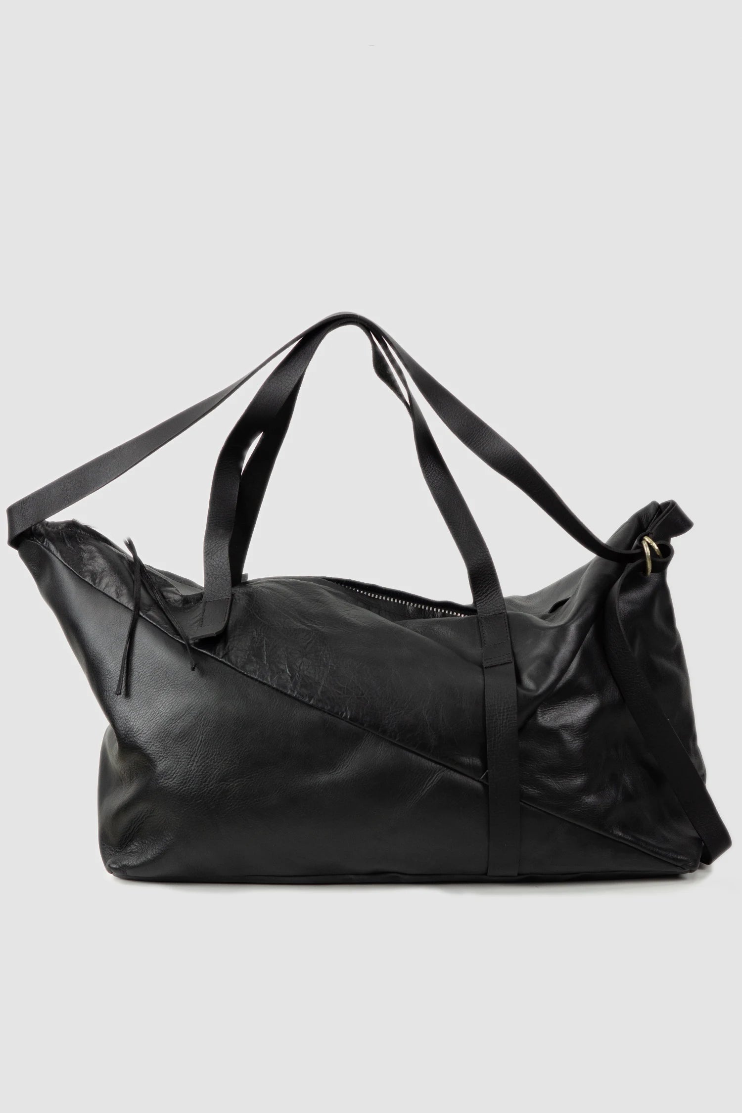 Werkschwarz - right view of black Soft Cow Leather Weekender Bag Cabin 1P